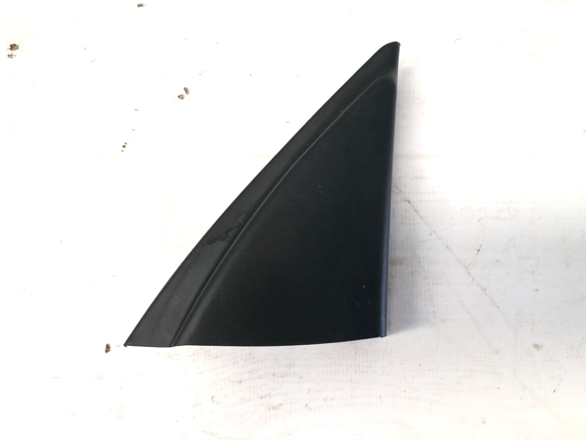 Moldura Interna Retrovisor Direito Hyundai I30 2009 2012