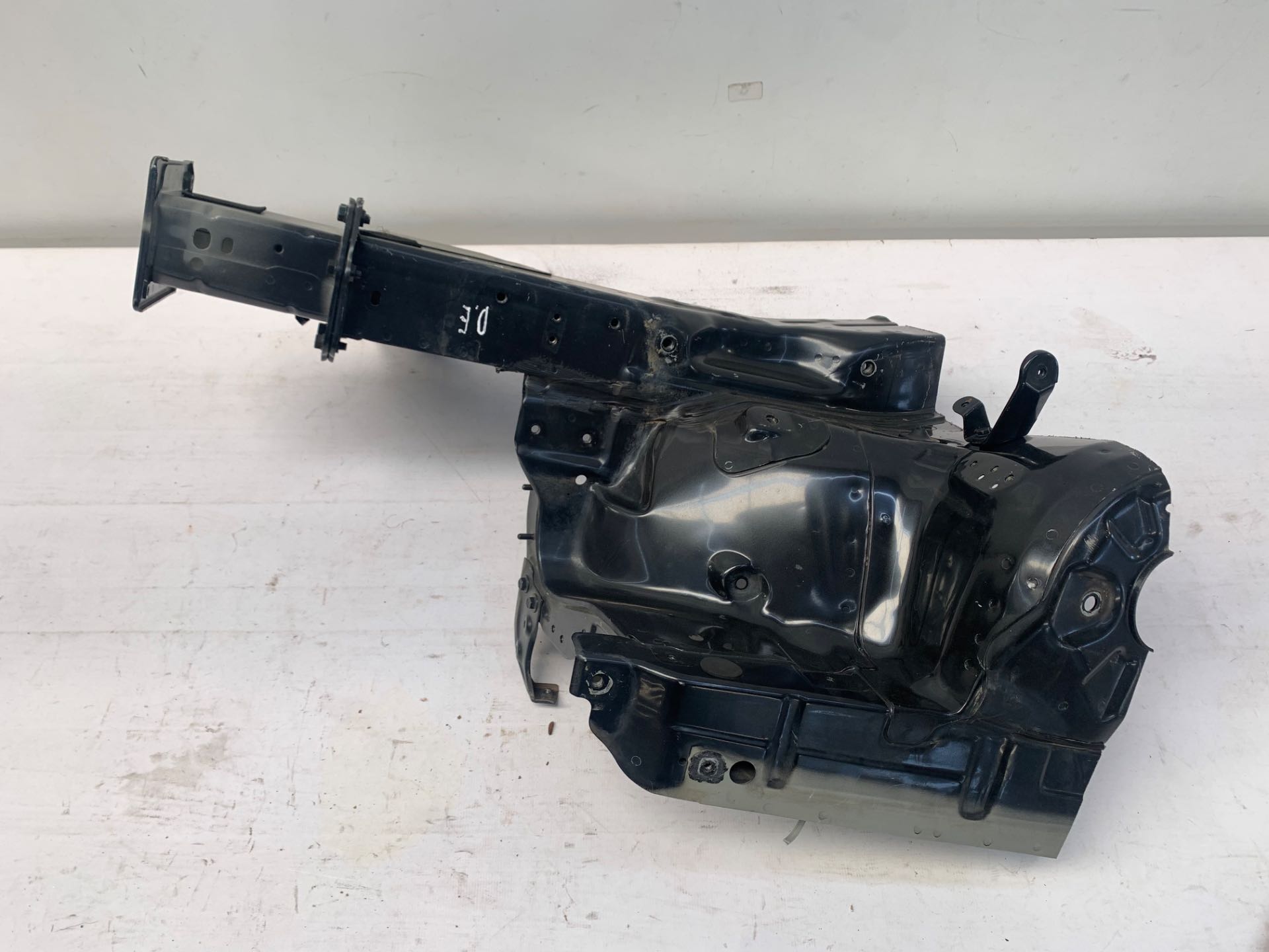 Longarina Mini Frente Esquerda Hyundai I30 2.0 Gls 2009 2012