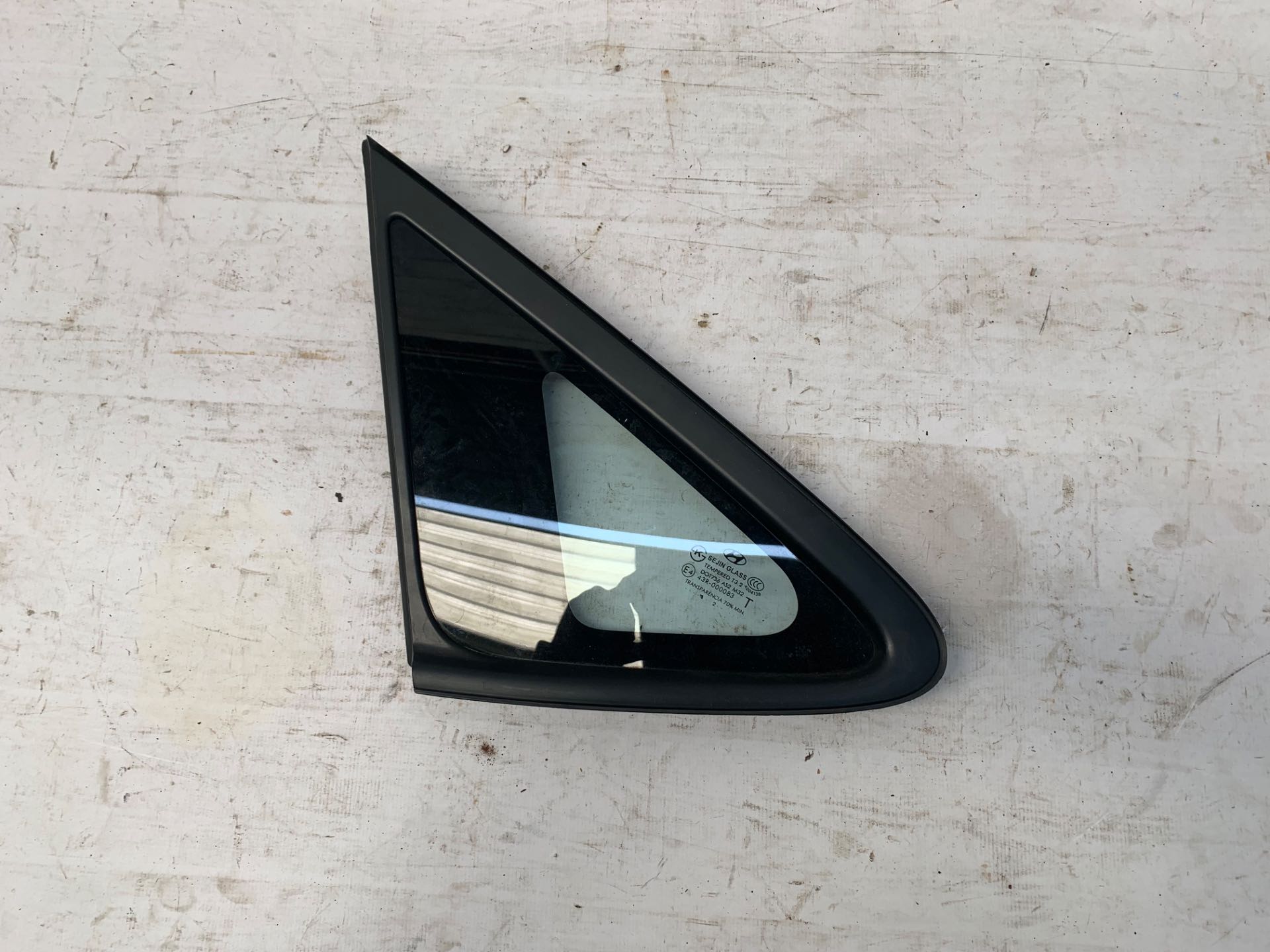 Vidro Vigia Traseiro Esquerdo Hyundai IX35 Gls 2010 2014
