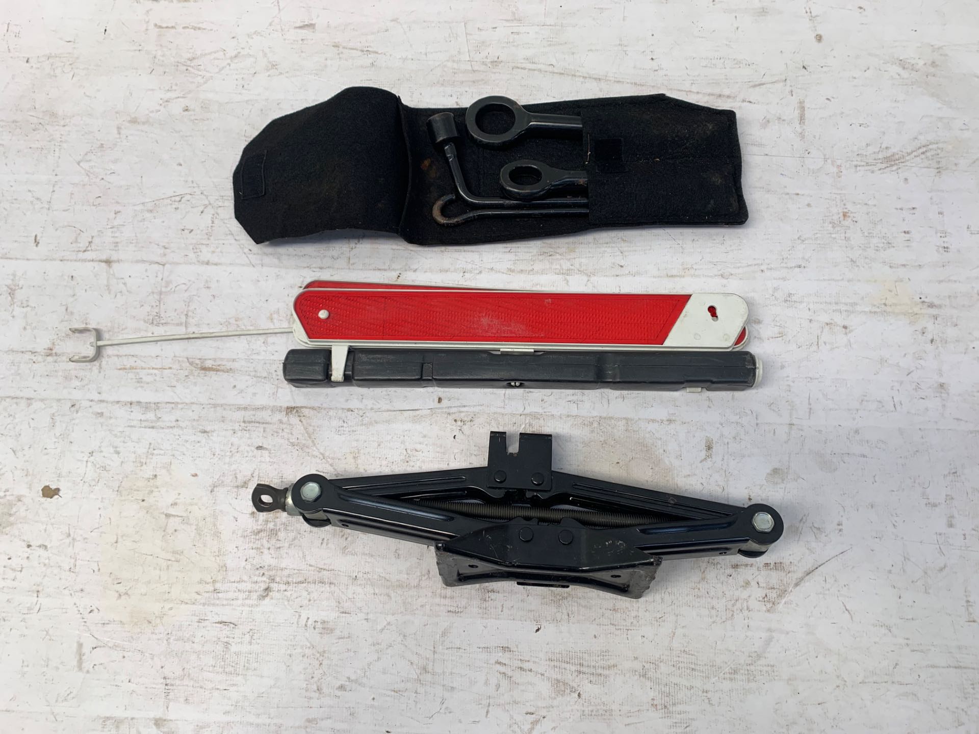 Kit Macaco Triangulo Ferramentas Hyundai IX35 2010 2014