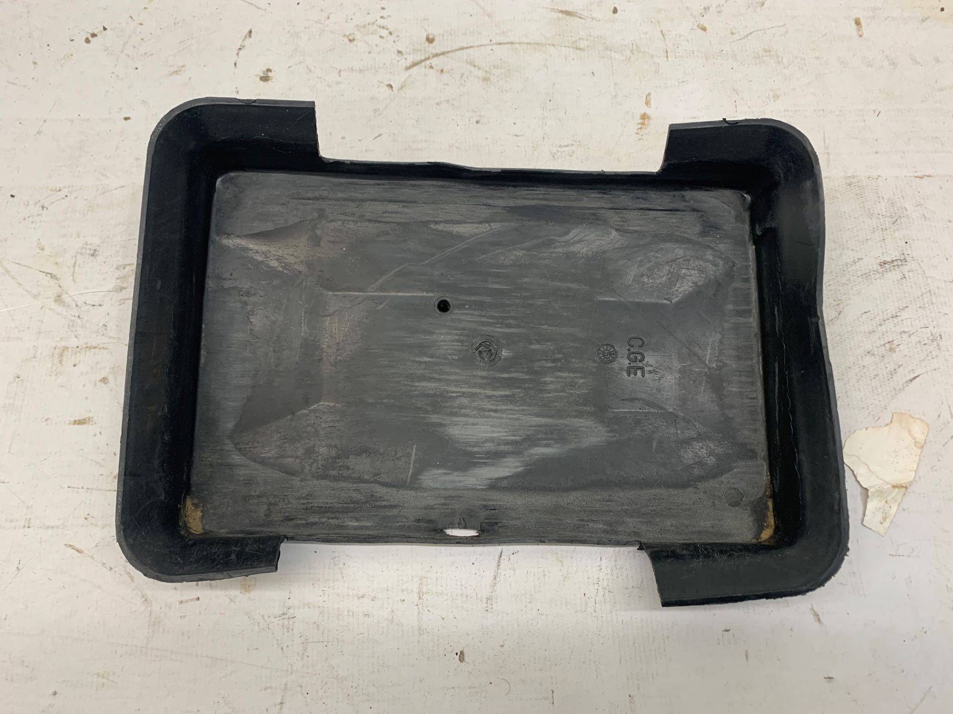 Base Suporte Bateria Fiat Uno Mille 1995 2003