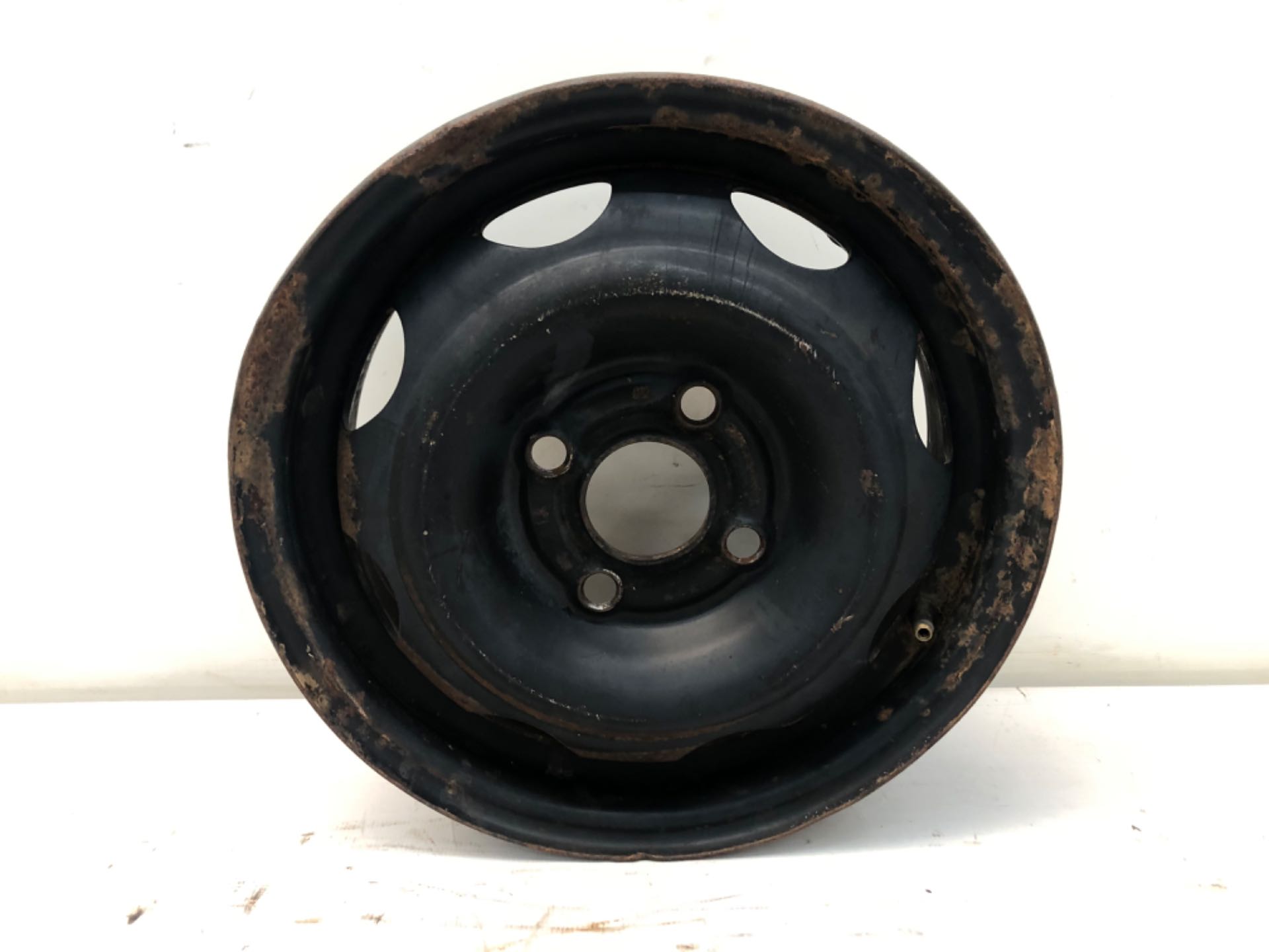 Roda Aro 13 4x100 Ferro Fiat Uno Mille 1995 2003 Detalhe