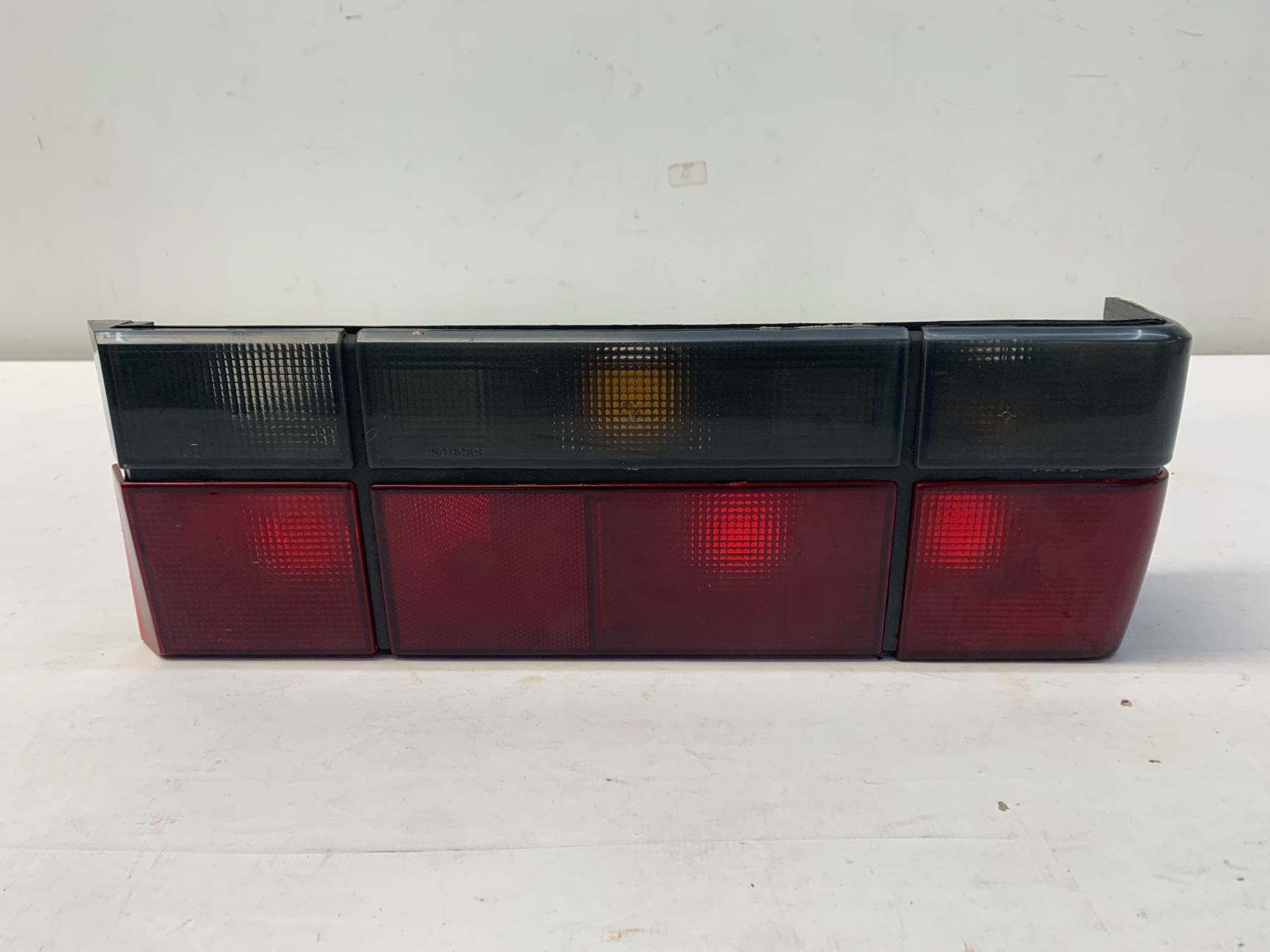Lanterna Traseira Direita VW Gol Quadrado CL 1988 1990