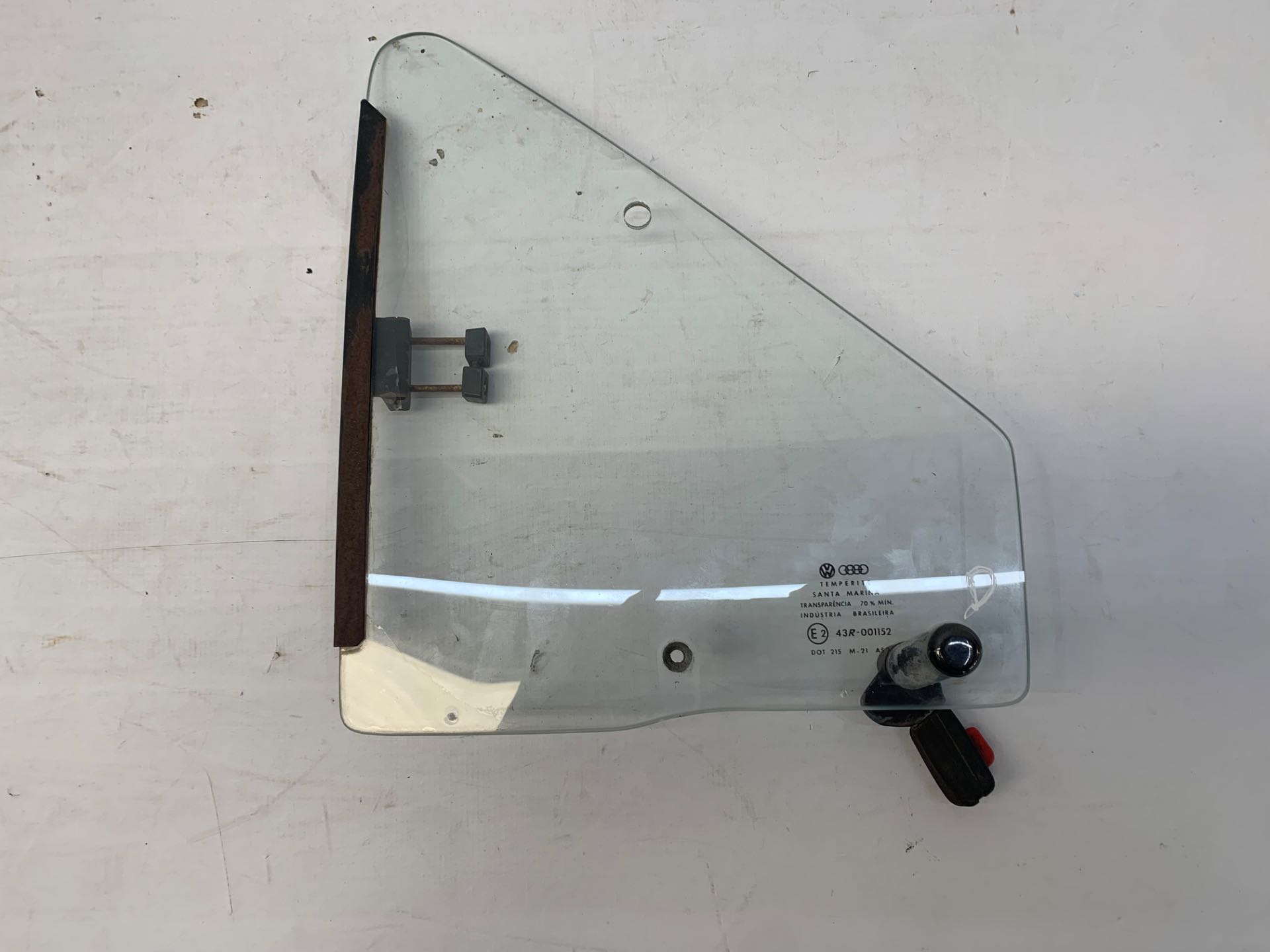 Vidro Vigia Dianteiro Direito VW Gol Quadrado CL 1987 1990