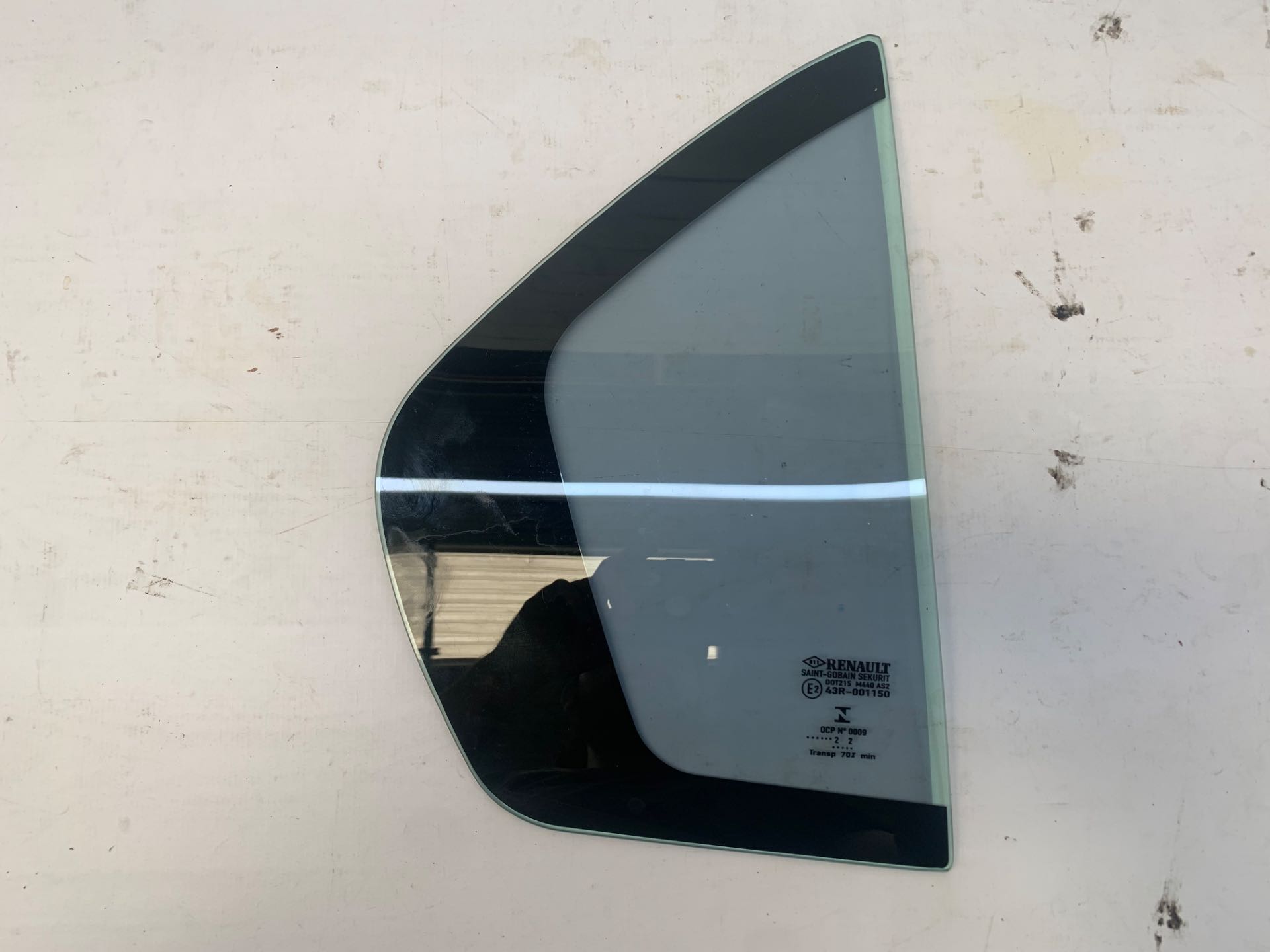 Vidro Vigia Lateral Traseiro Direito Renault Logan 2019 2024
