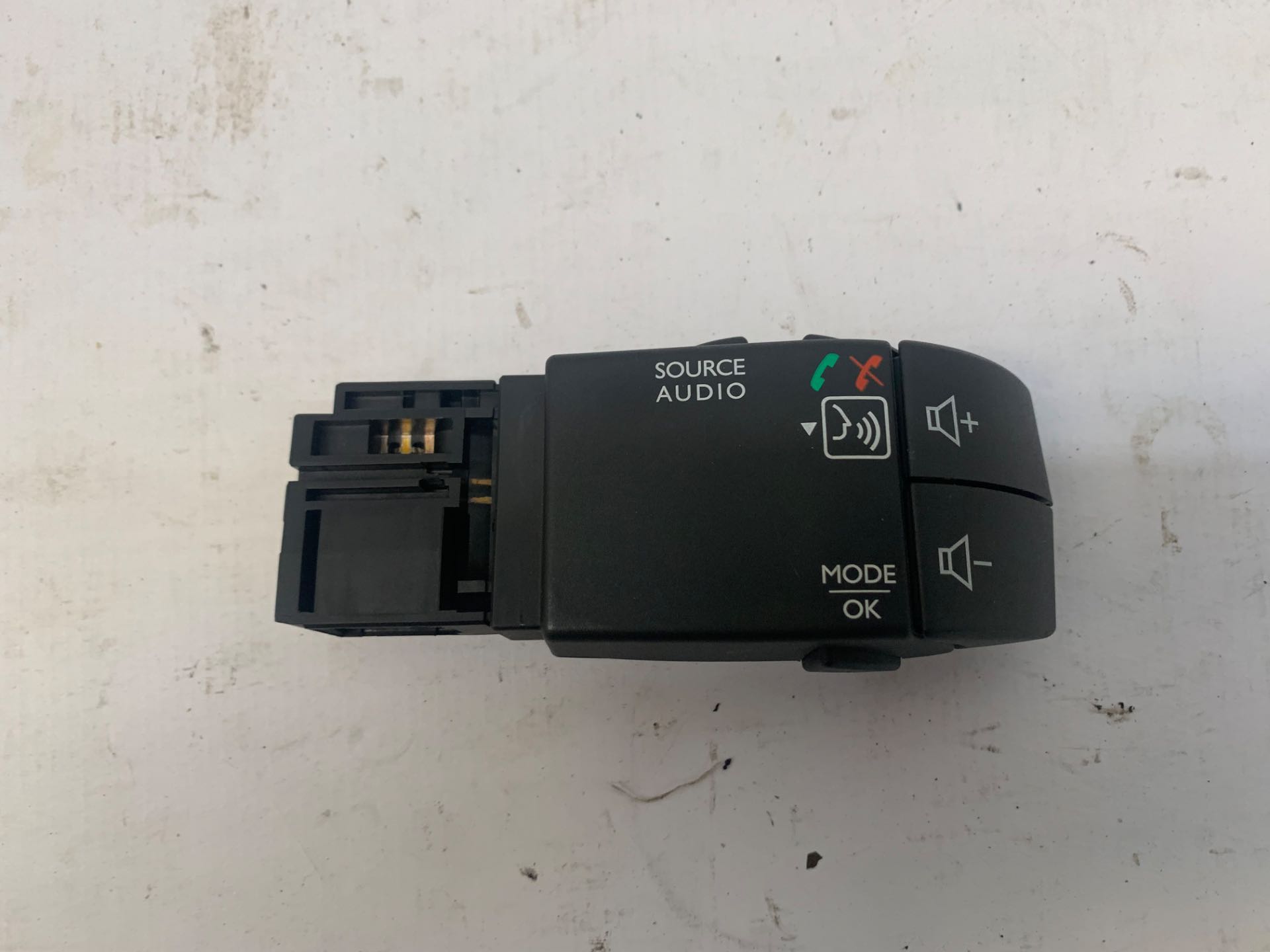 Botão Comando Som Volante Renault Logan 2019 2024