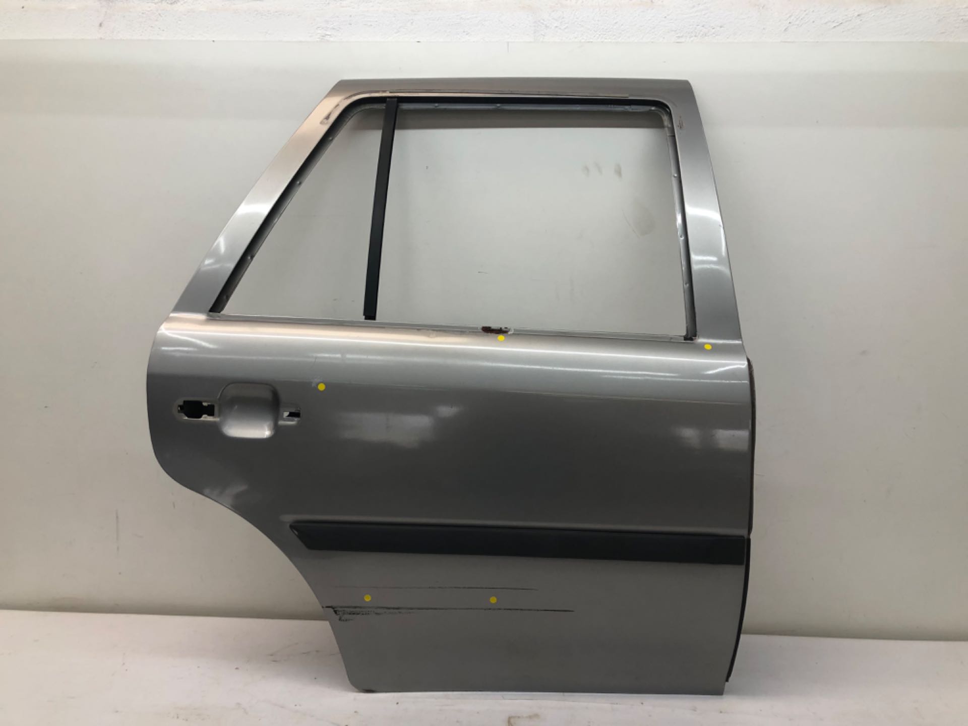 Porta Traseira Direita VW Gol G3 1998 2005 Prateado Detalhe