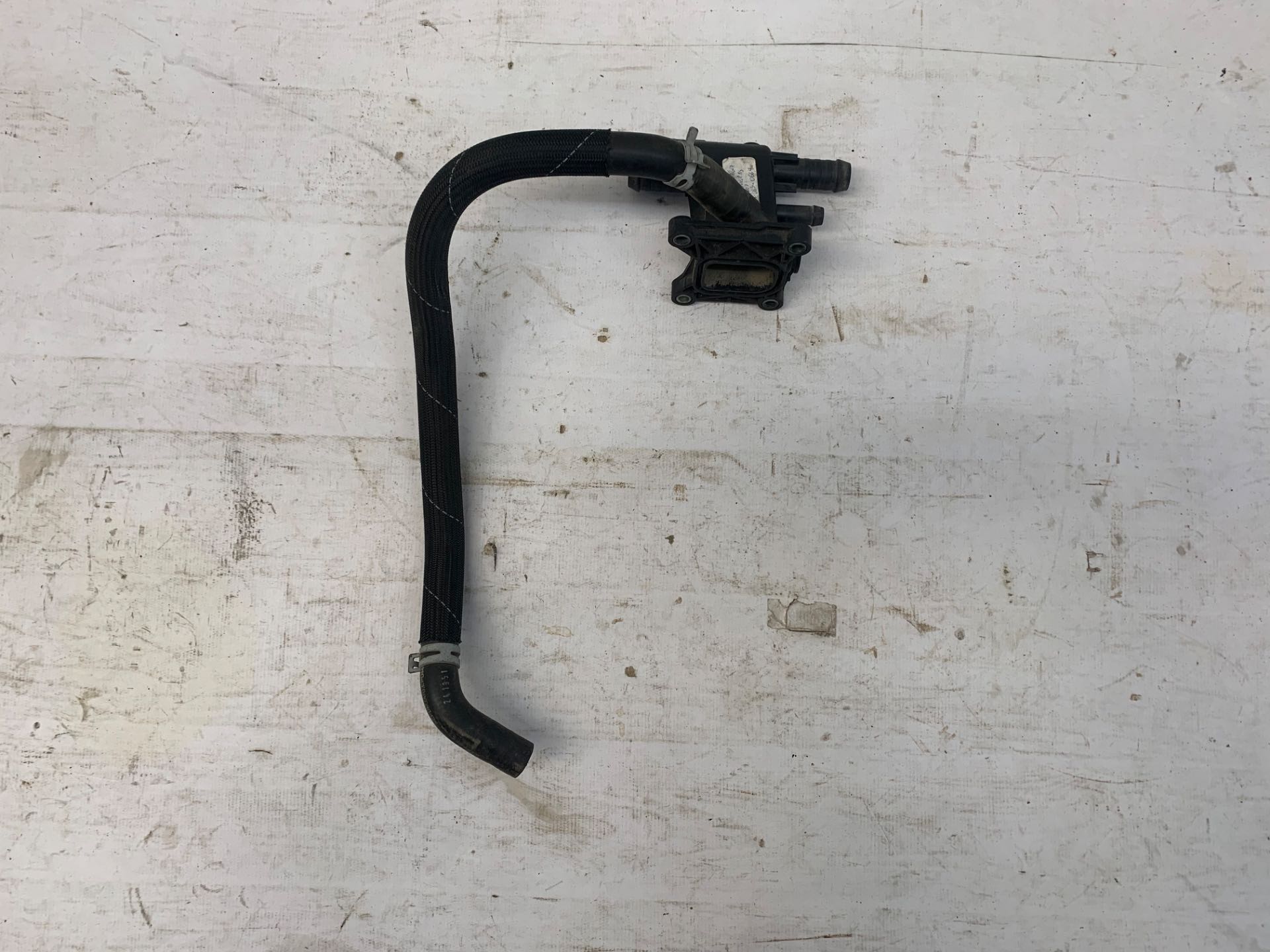 Flange Cavalete Agua Mangueira Land Rover Evoque 2011 2015