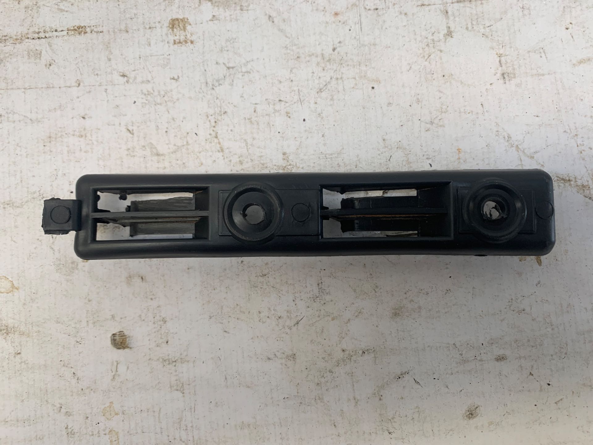 Guia Esquerdo Para Choque Dianteiro VW Gol G3 1998 2003