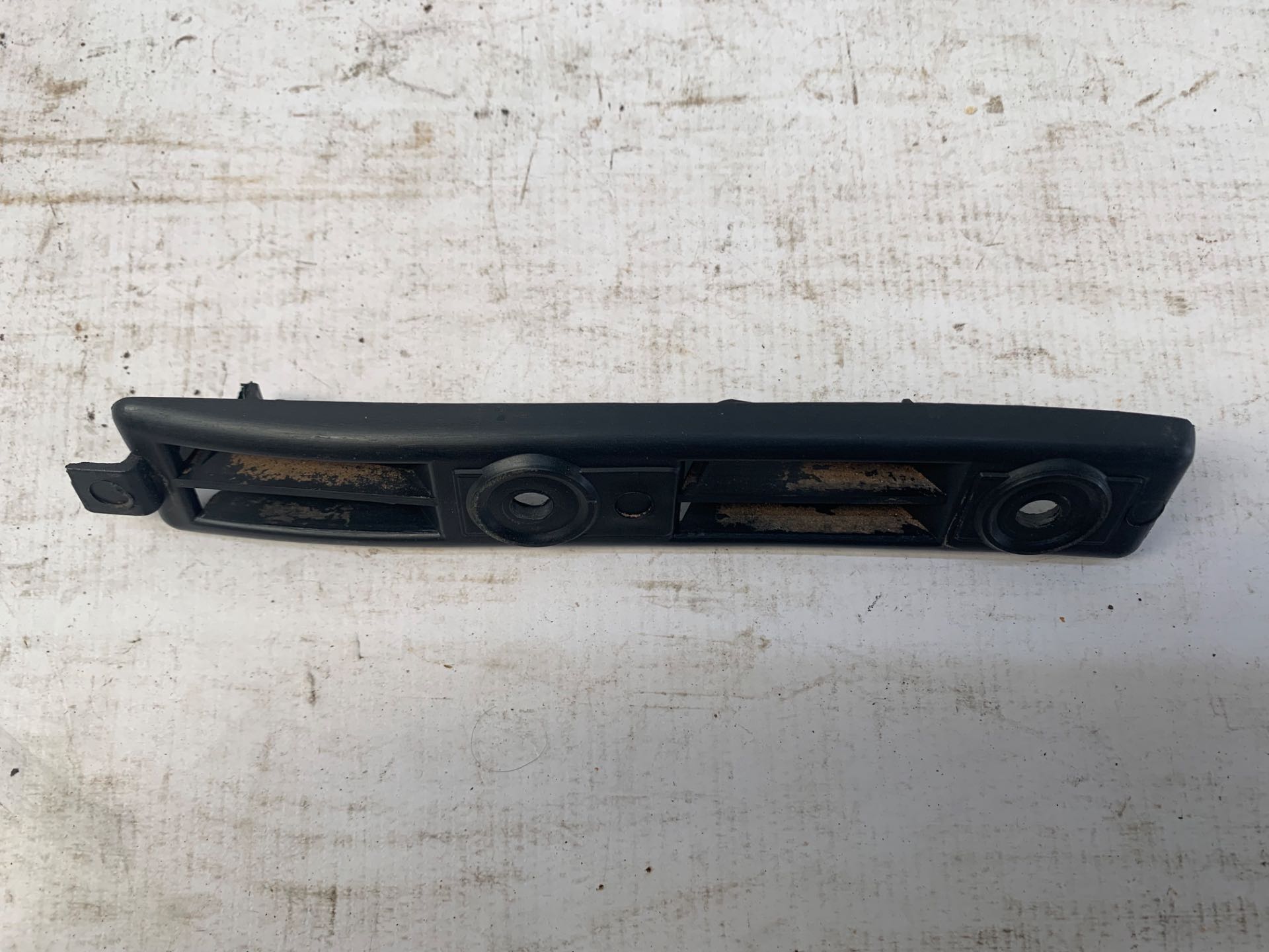 Guia Direito Para Choque Dianteiro VW Gol G3 1998 2003