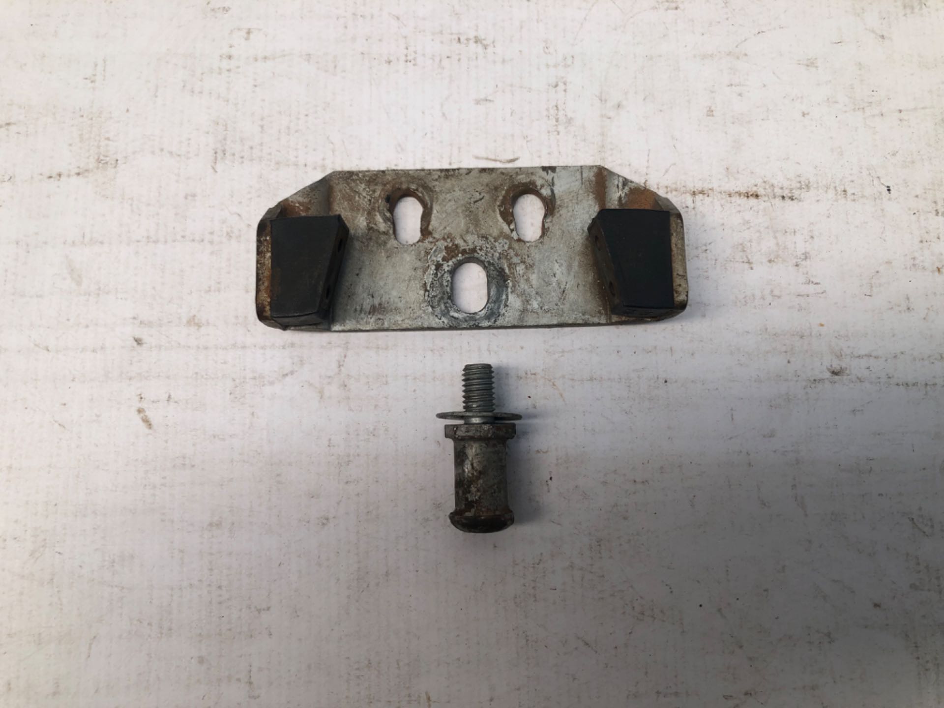 Batente Fechadura Tampa Traseira VW Gol G3 1998 2005