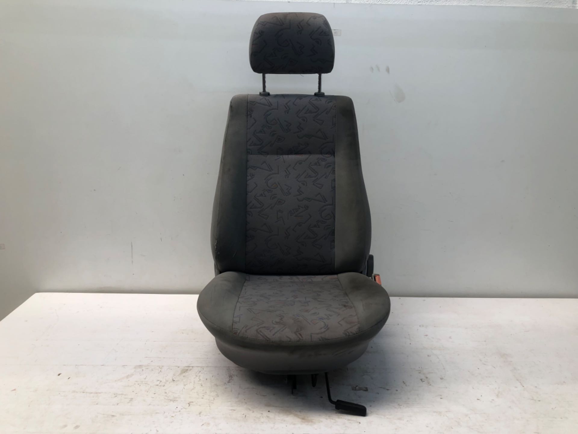 Banco Dianteiro Direito Volkswagen Gol G3 1998 2005 4p Detal