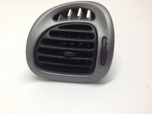 Difusor De Ar Esquerdo Citroen Picasso 2007 2012 (cinza)