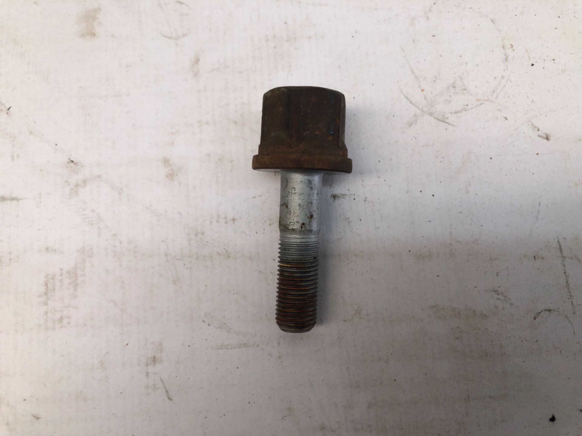 Parafuso Polia Virabrequim Kia Cerato 1.6 2009 2012