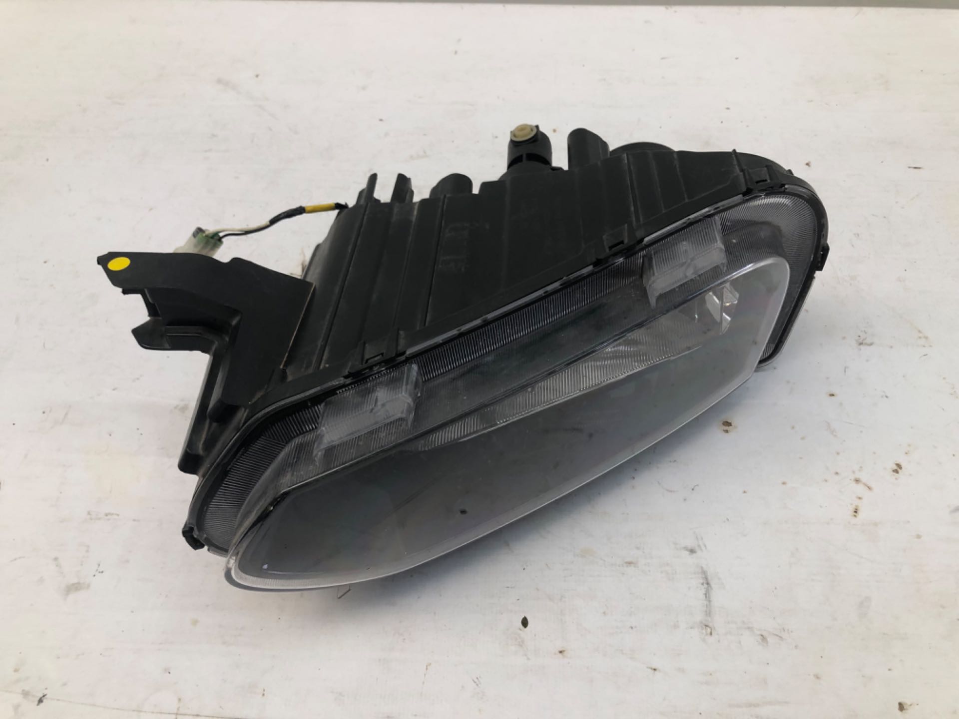 Farol Inferior Esquerdo Renault Kwid 2023 2025 Detalhe