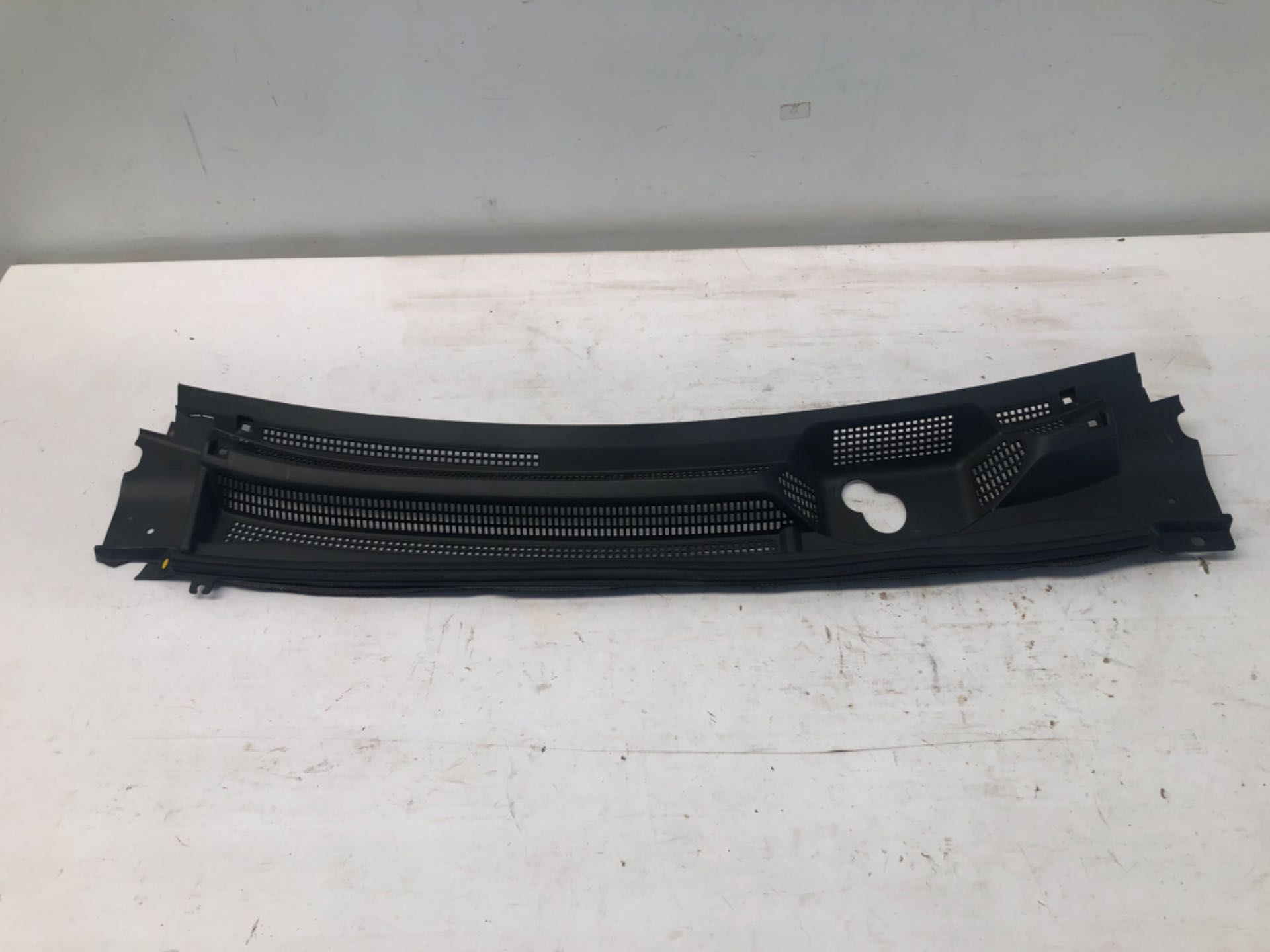 Grade Churrasqueira Limpador Renault Kwid 2017 2025 Detalhe