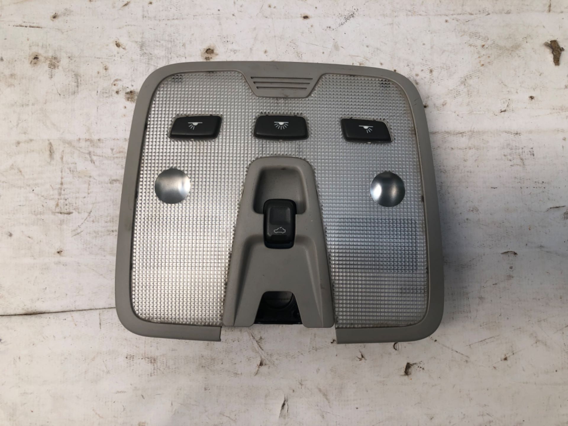 Luz Teto Cortesia Dianteira Volvo V70 2000 2006 Detalhe