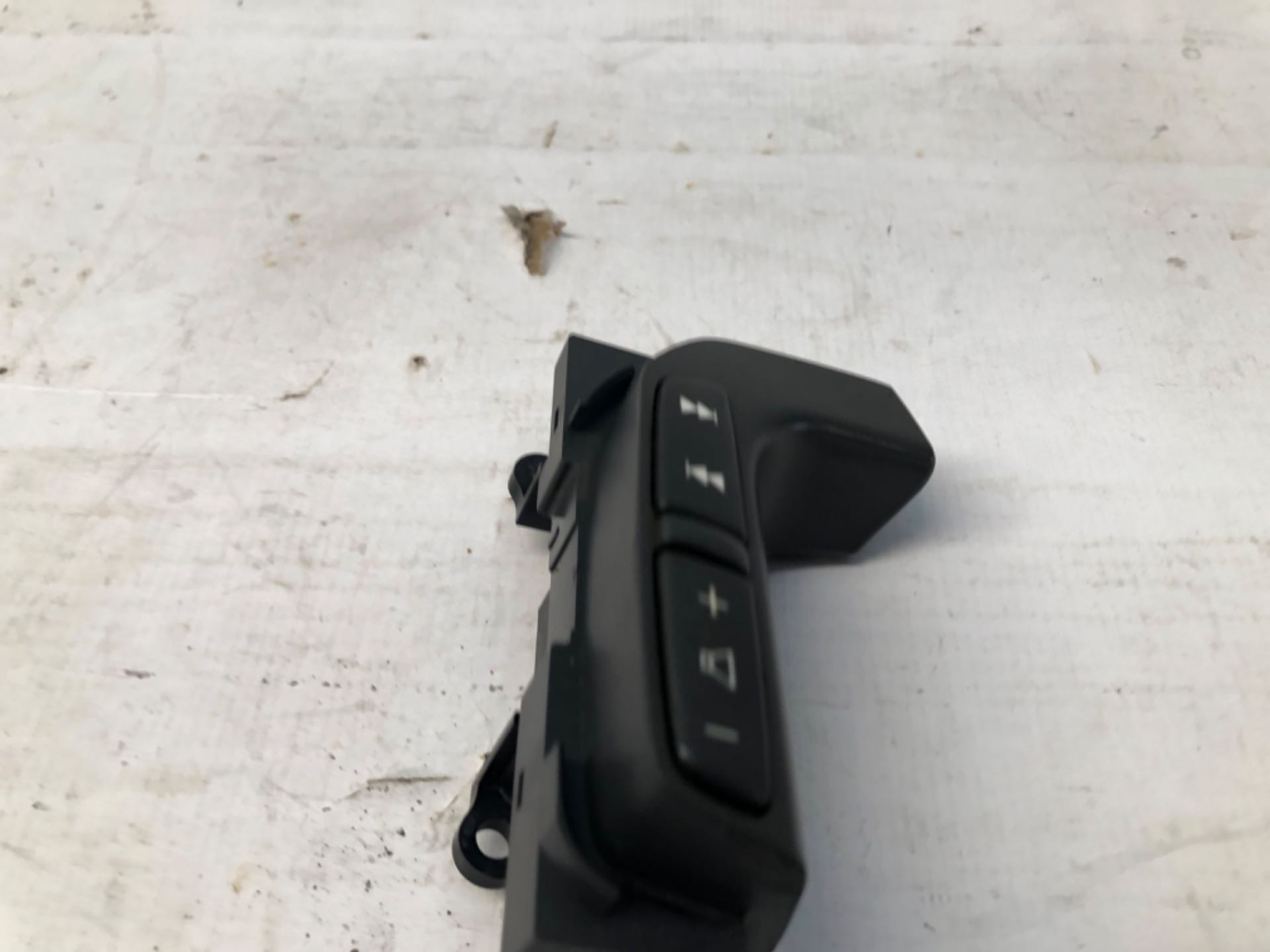 Comando Som Volume Volante Volvo V70 2000 2006 9141898