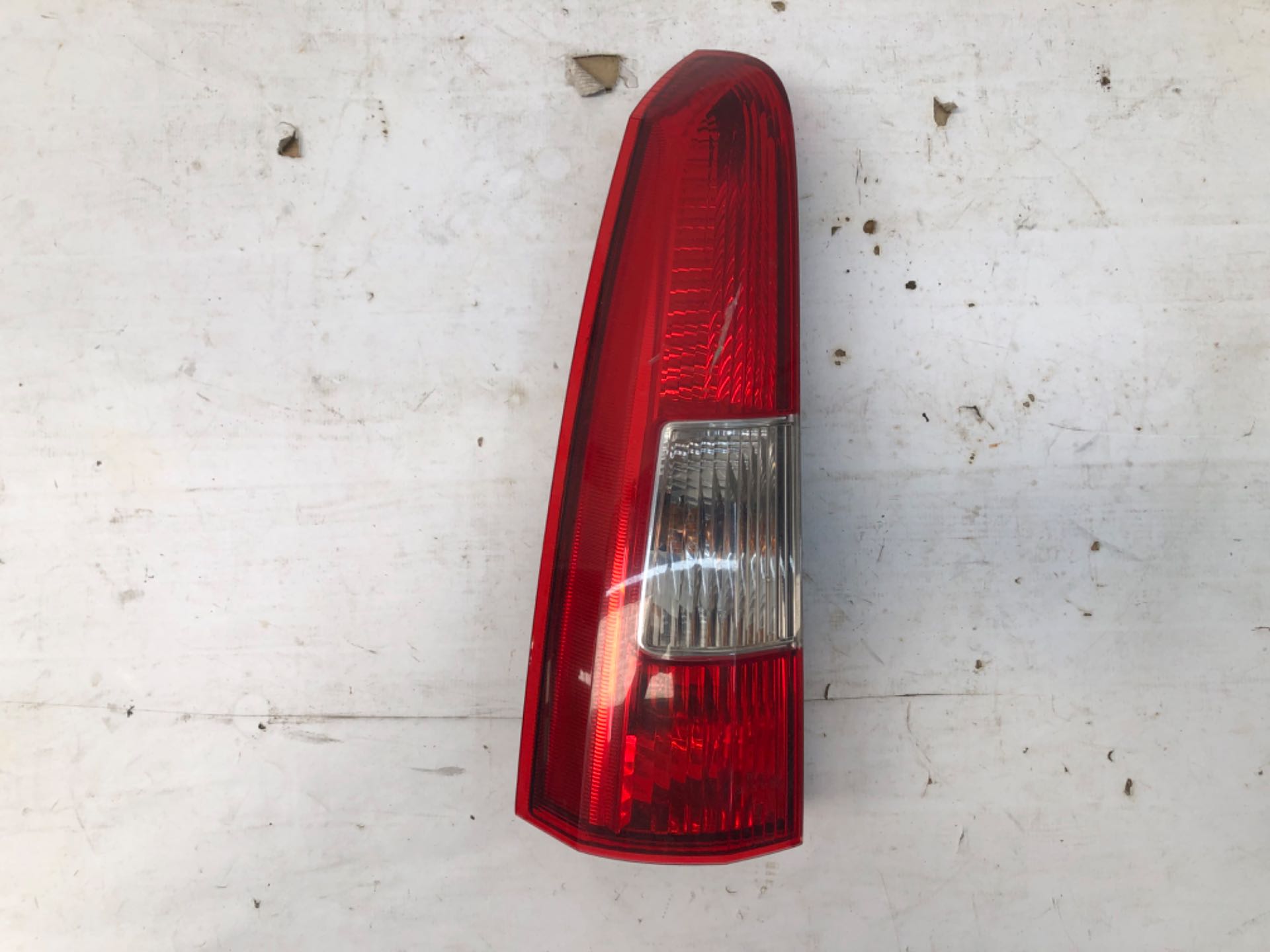 Lanterna Traseira Esquerda Superior Volvo V70 2000 2006 Det