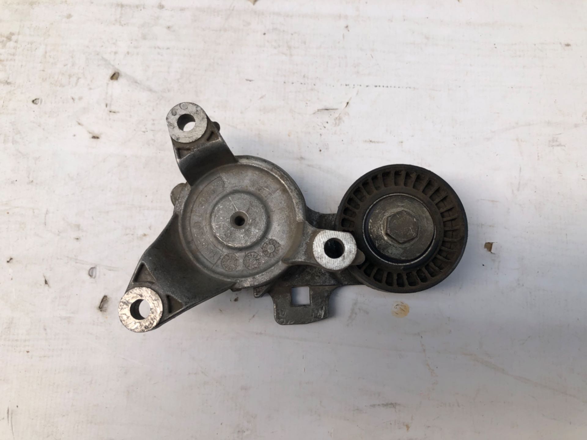 Suporte Tensor Esticador Correia C4 Pallas 307 16v 2.0