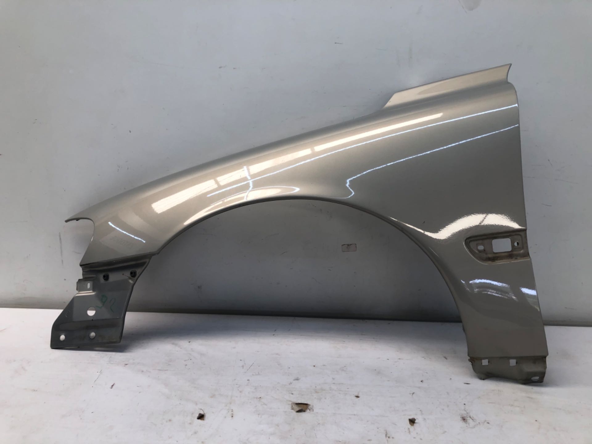 Para Lama Dianteiro Esquerdo Volvo V70 2.4 2000 2006