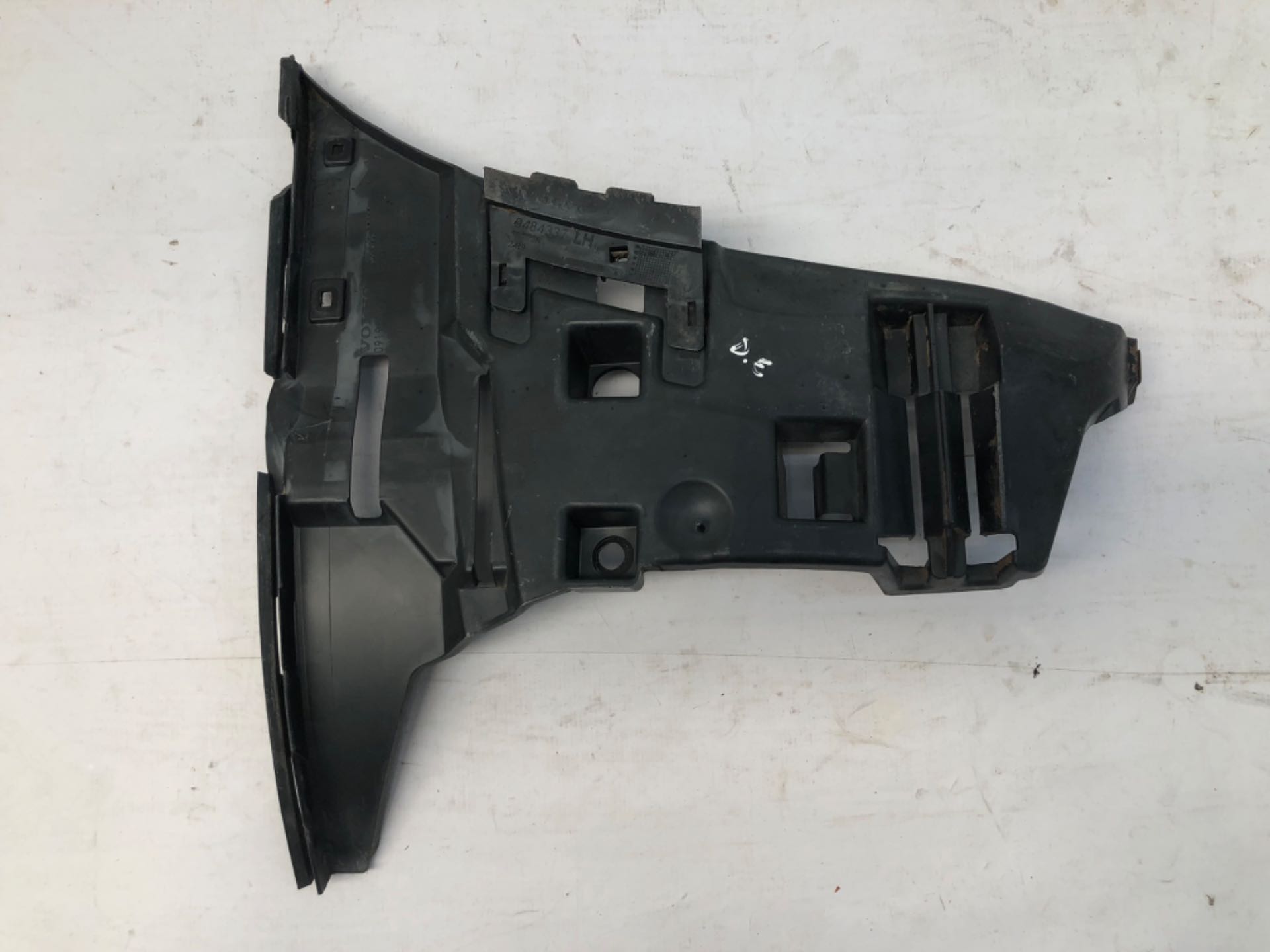 Suporte Para Choque Dianteiro Esquerdo Volvo V40 2000 2006