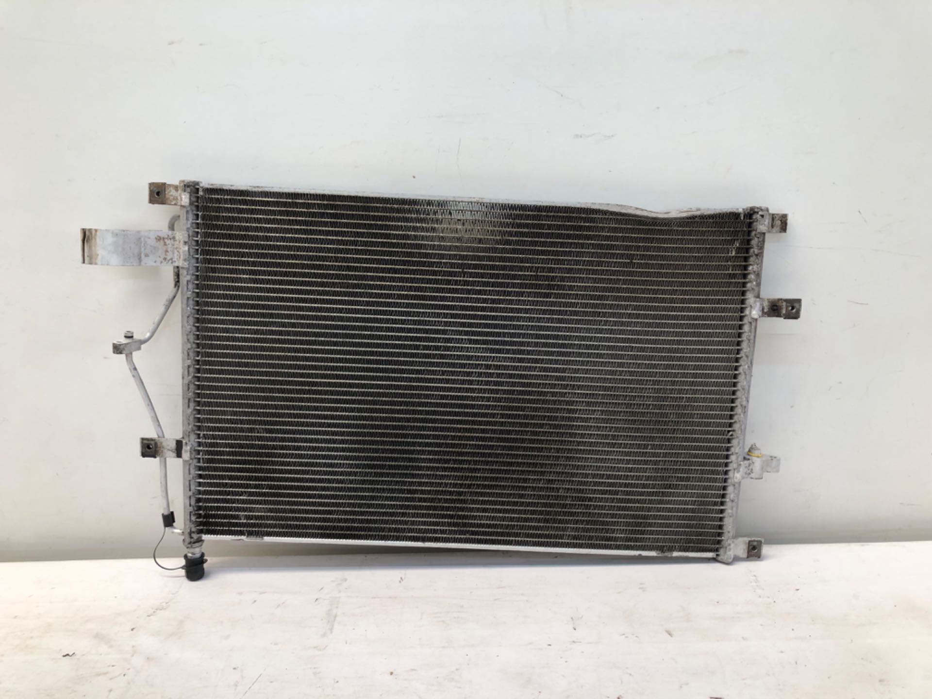 Condensador Ar Condicionado Volvo V70 2.4T 2000 2006 Detalhe