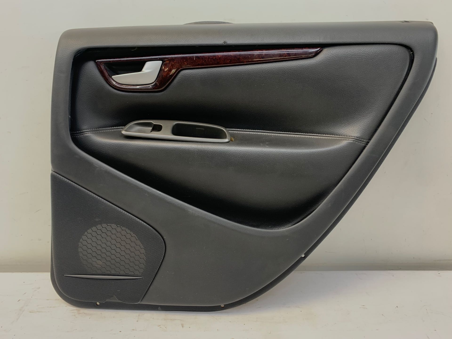 Forro Porta Traseiro Direito Volvo V70 2000 2006 Detalhe