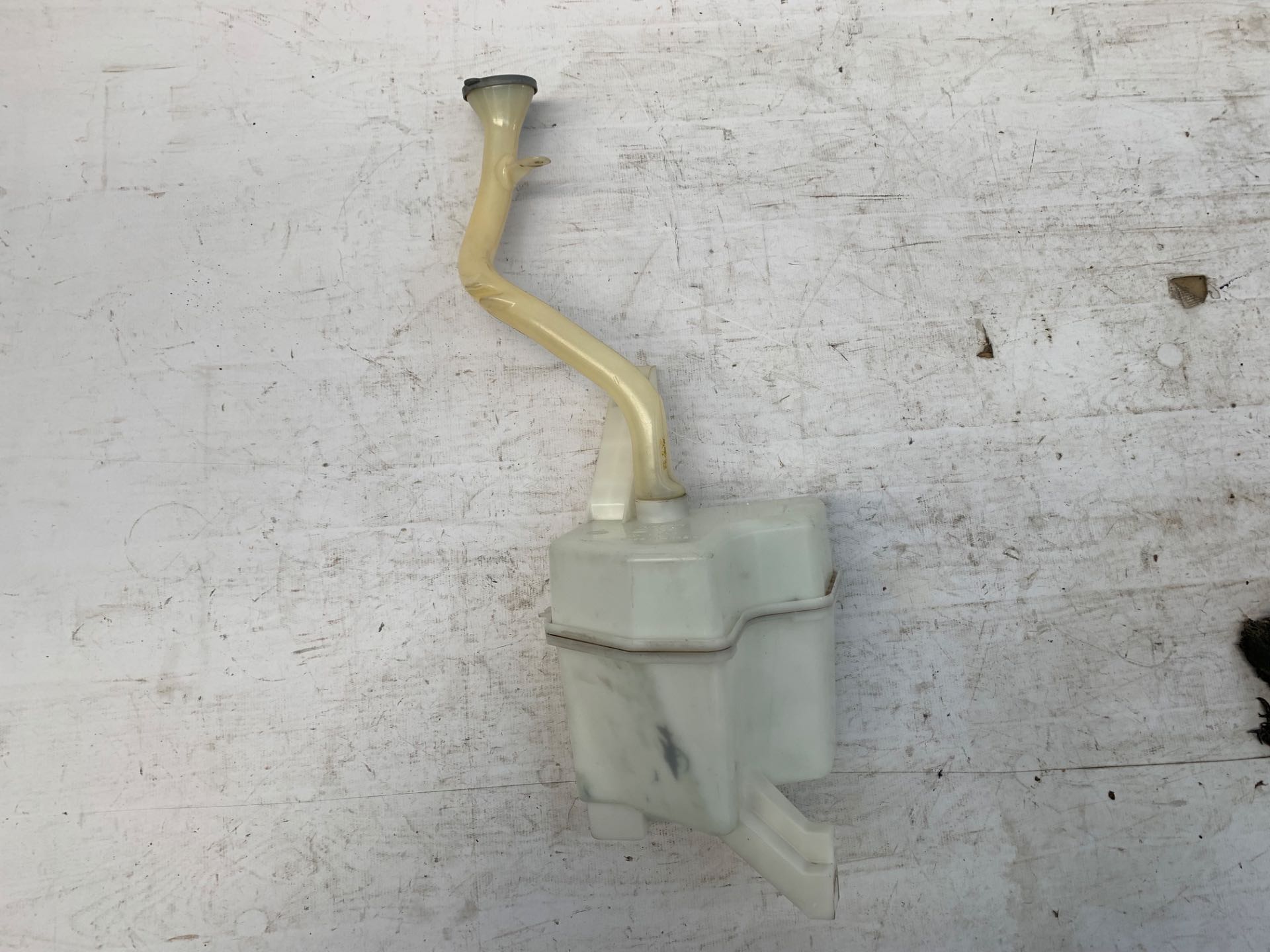 Reservatorio Limpador Para Brisa Nissan Livina 2009 2014 Det