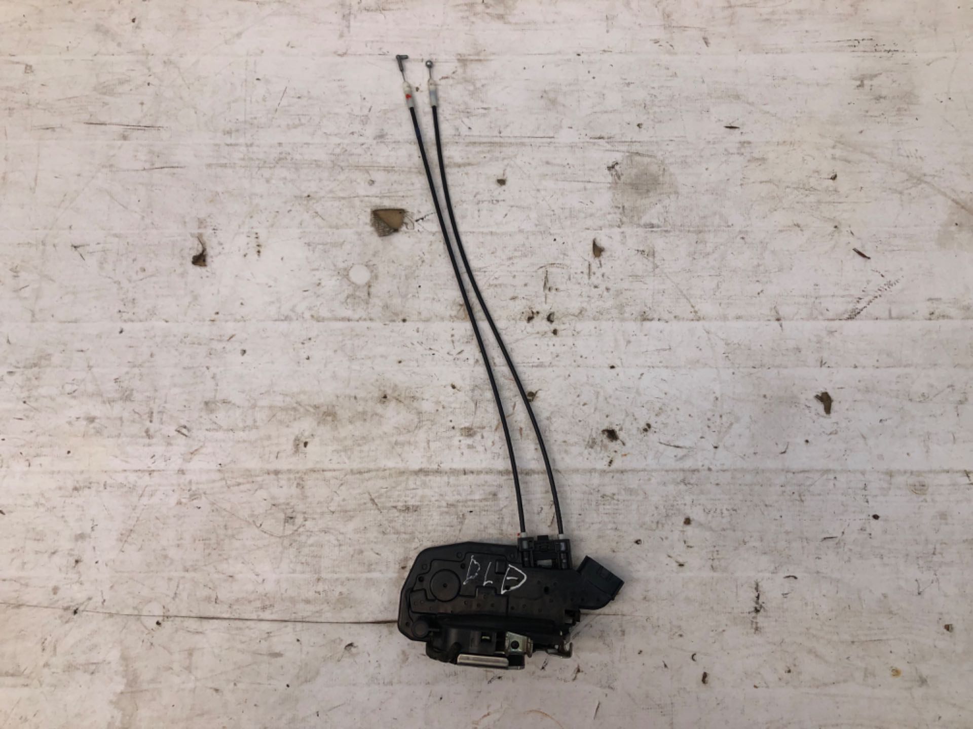 Fechadura Porta Dianteira Direita Nissan Livina 2009 2014