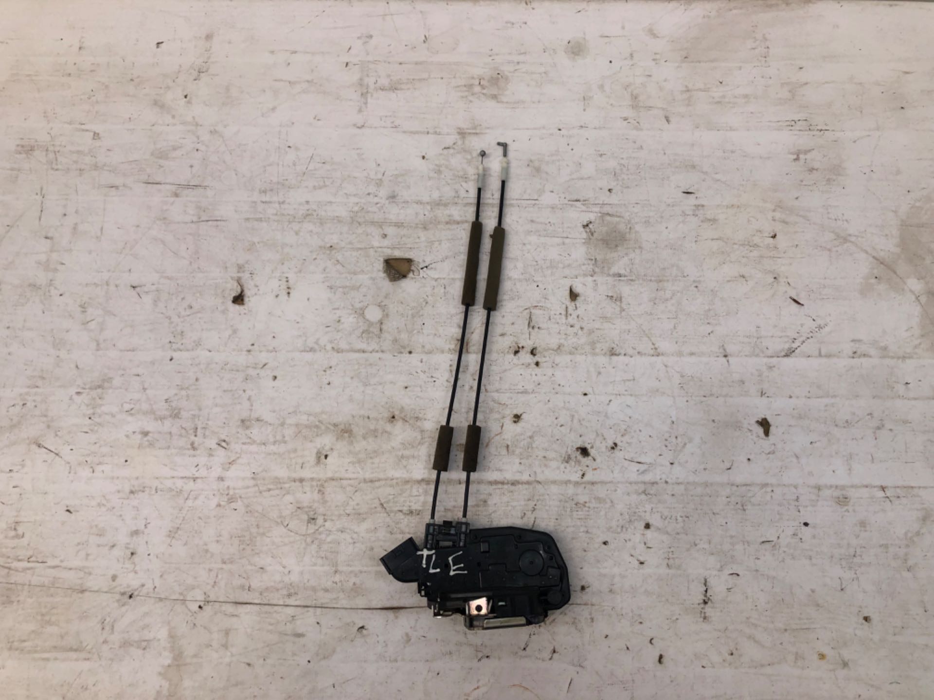 Fechadura Porta Traseira Esquerda Nissan Livina 2009 2014