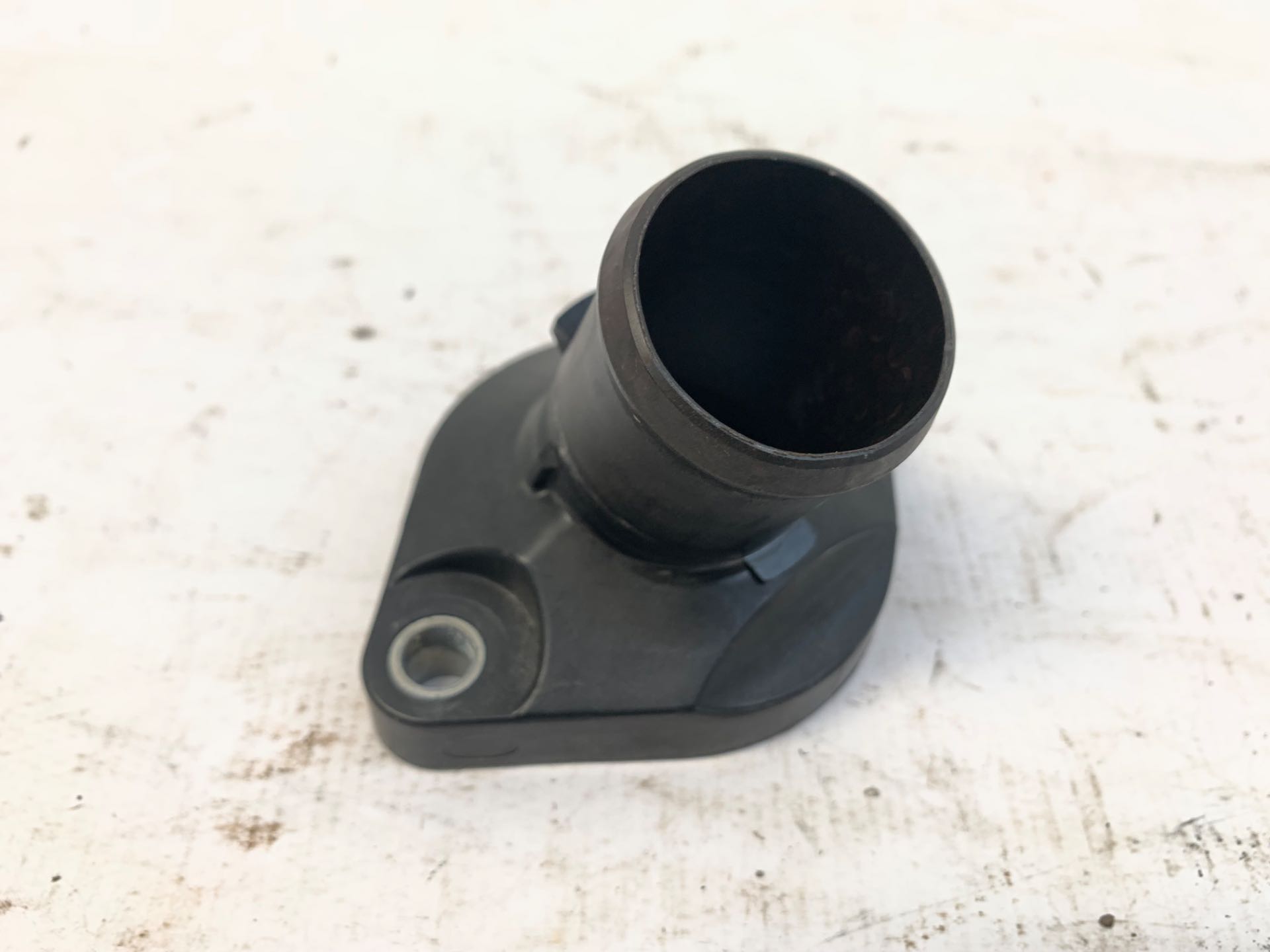 Flange Valvula Termostatica Nissan Livina 1.8 2009 2014