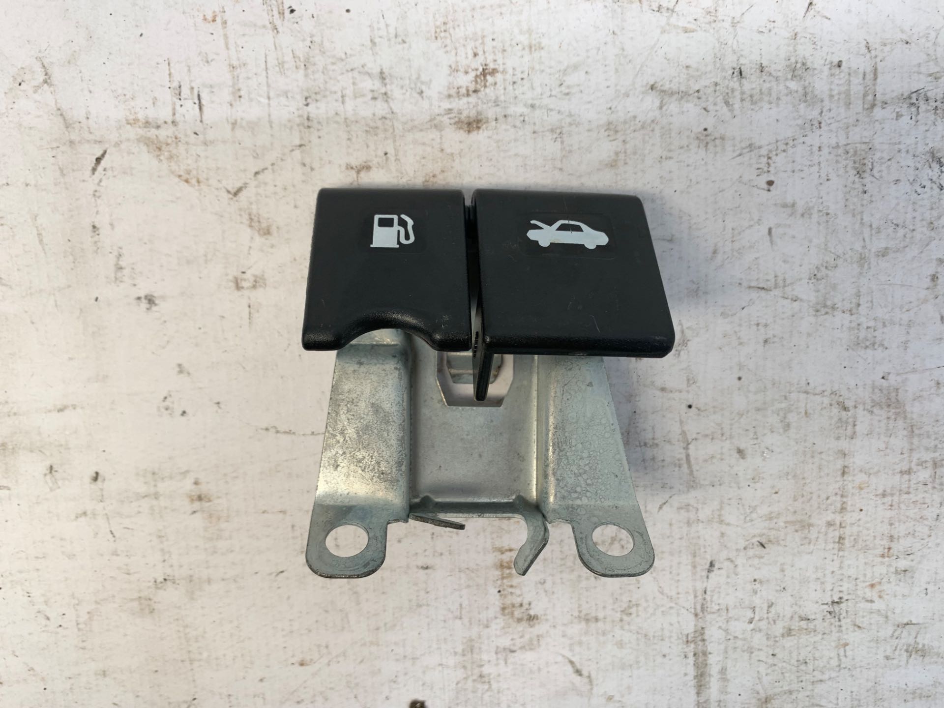 Puxador Capo Portinhola Nissan Livina 2009 2014
