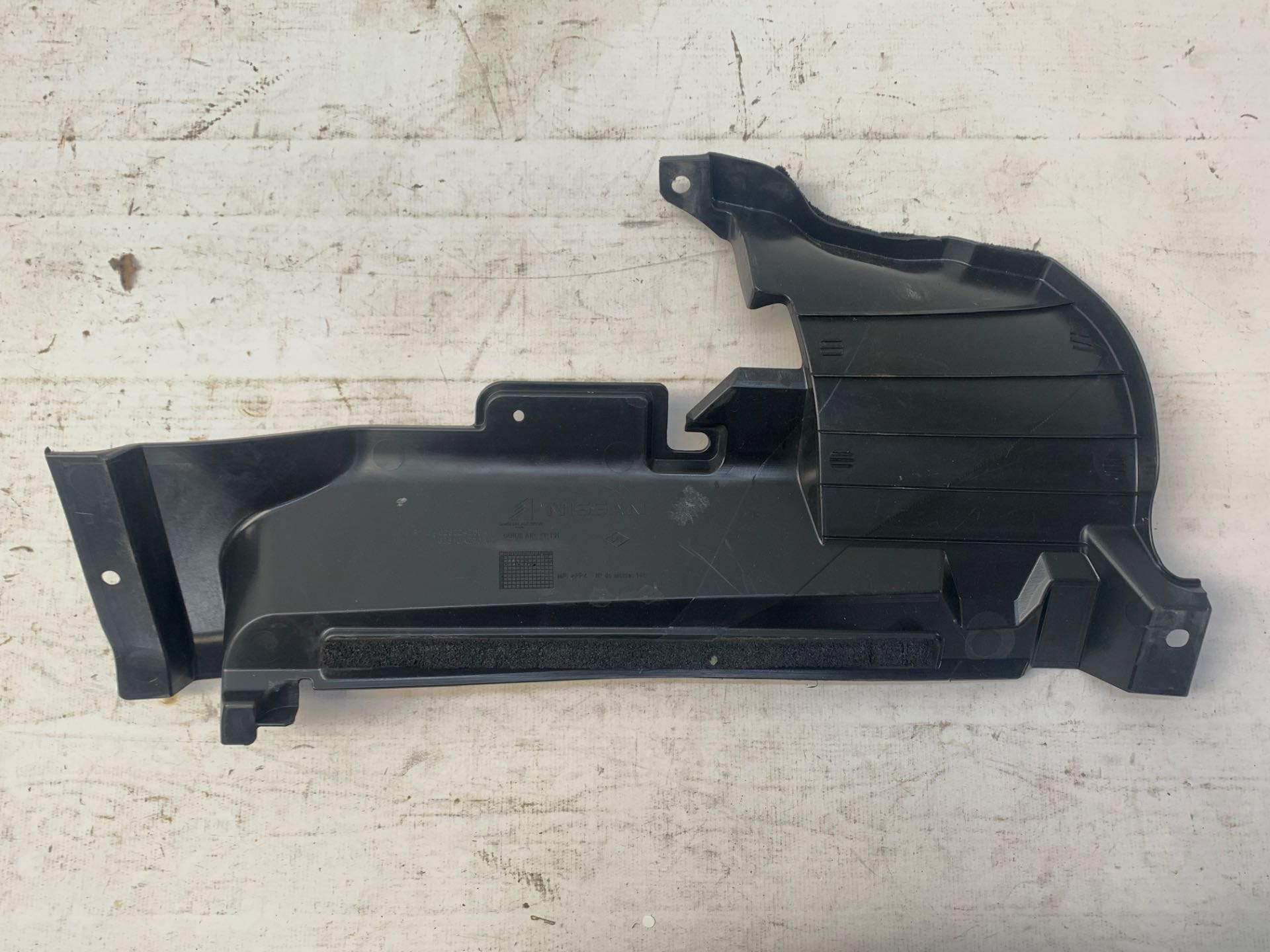 Defletor Radiador Direito Nissan Livina 2009 2014 62822az60a
