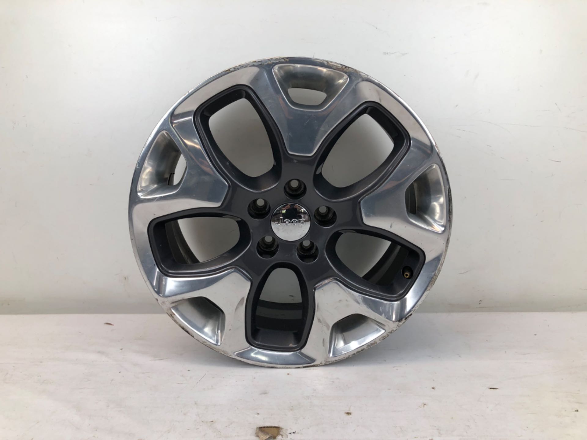 Roda Liga Aro 18 5x110mm Compass 2016 2021 Detalhe