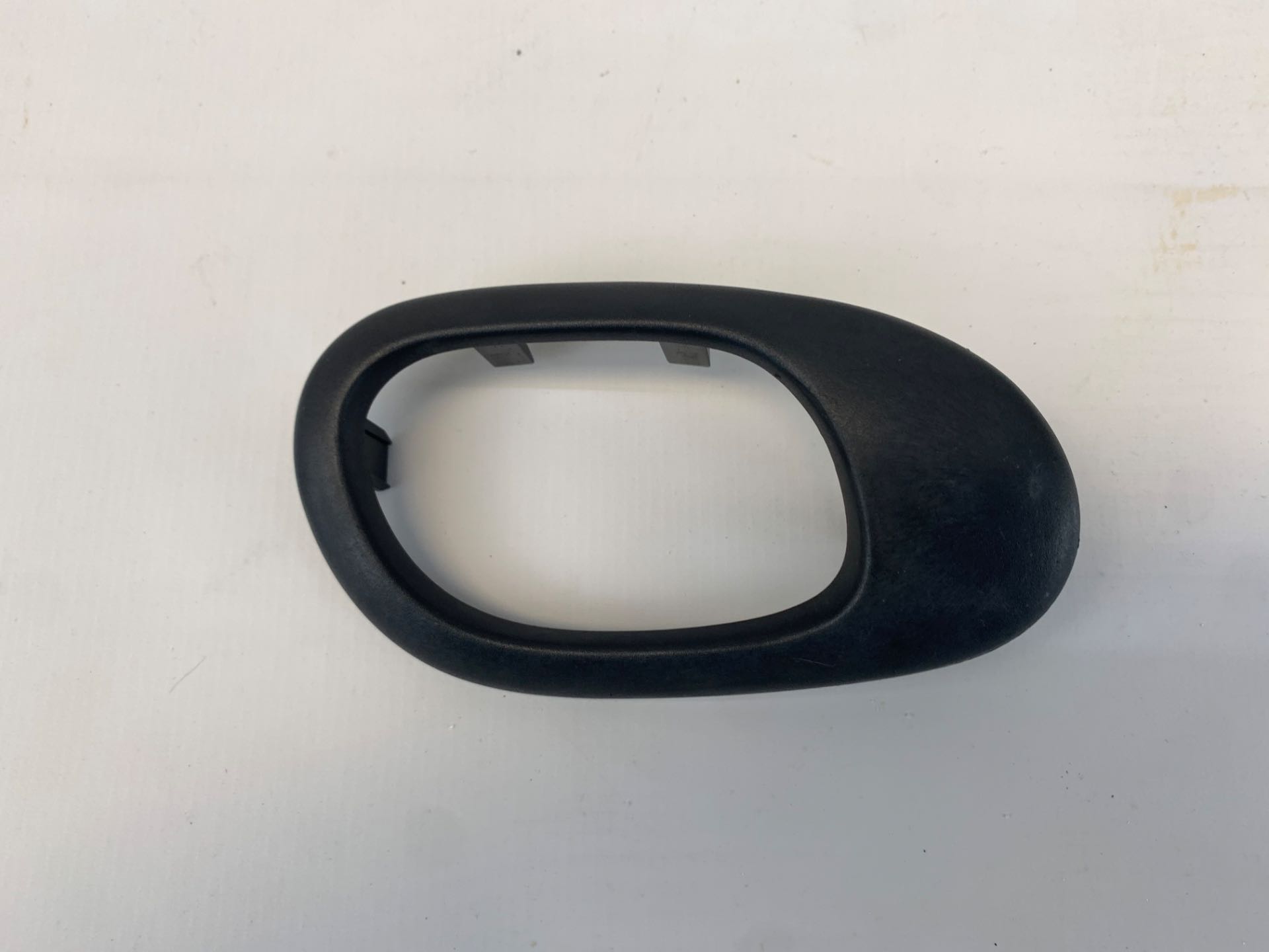Moldura Maçaneta Interna Esquerda Peugeot 206 1999 2009