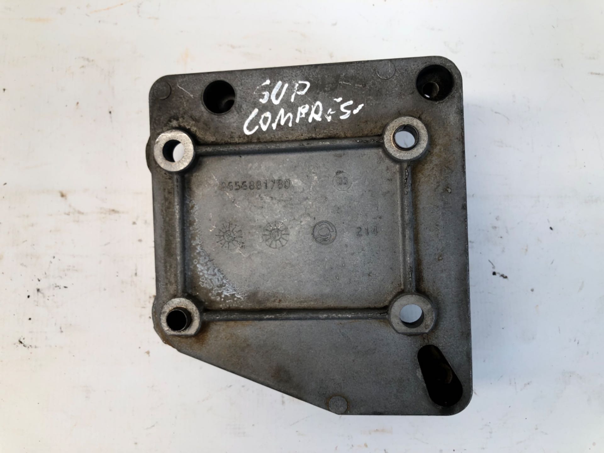 Suporte Compressor Citroën C3 1.4 2006 2012 9656881780