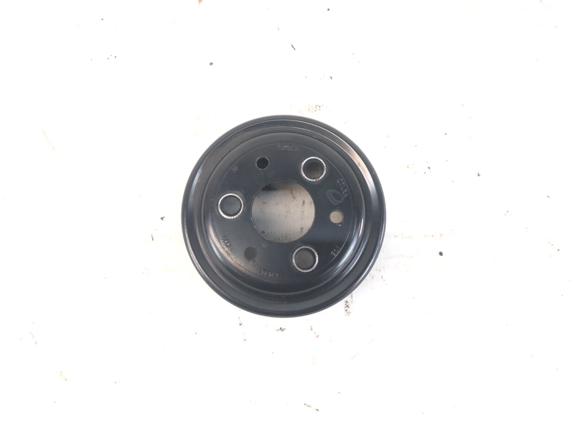Polia Bomba Agua Ford Ka 1.0 3cil 12v 2014 2021
