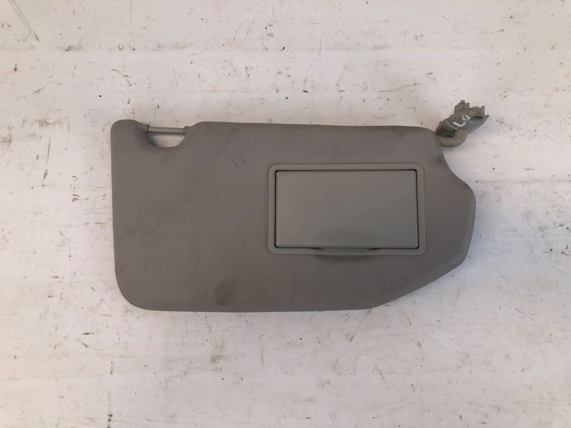Quebra Sol Direito Ford Ka 2014 2021 Detalhe