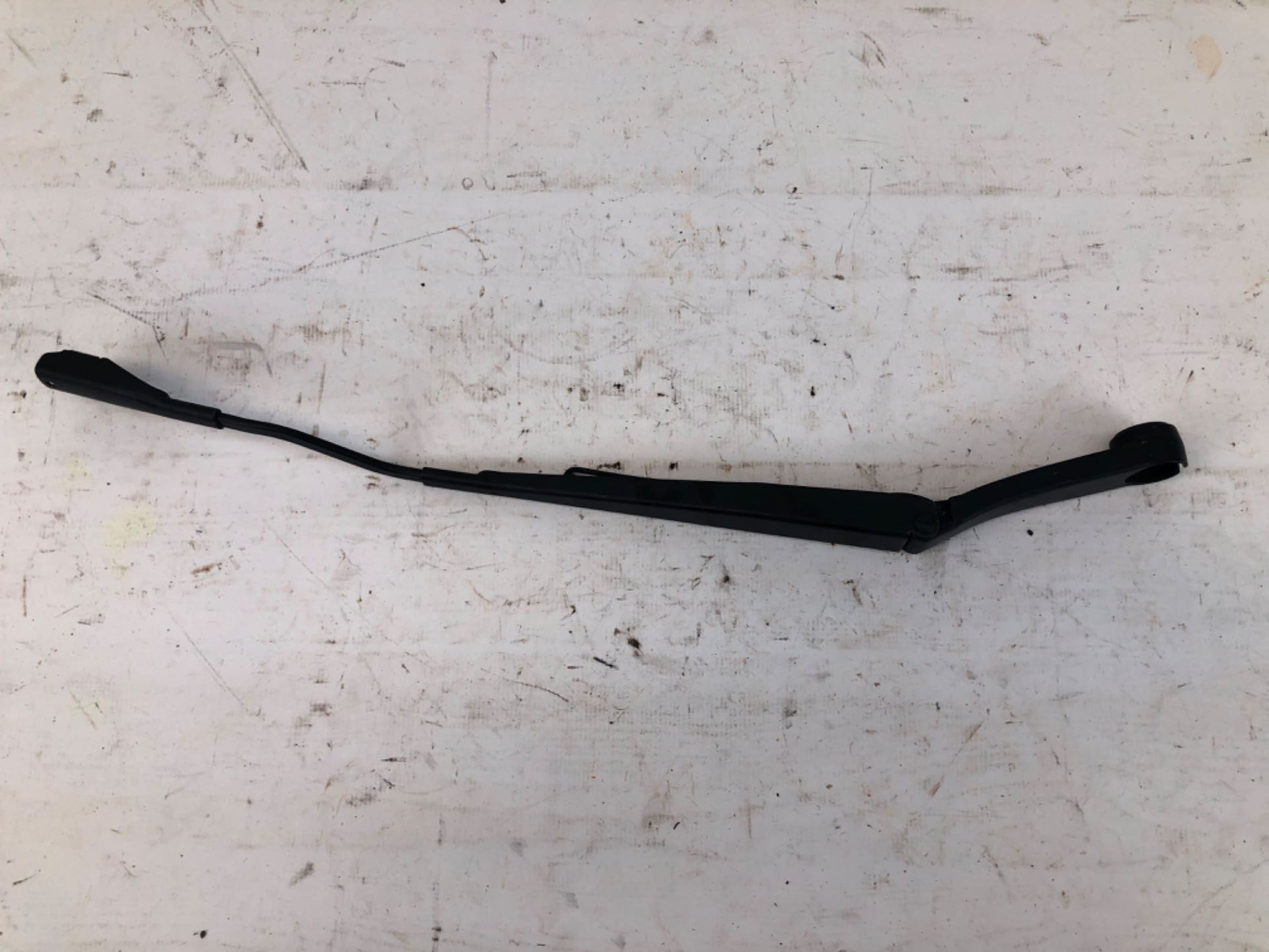 Braço Limpador Esquerdo Para Brisa Ford Ka 2014 2021