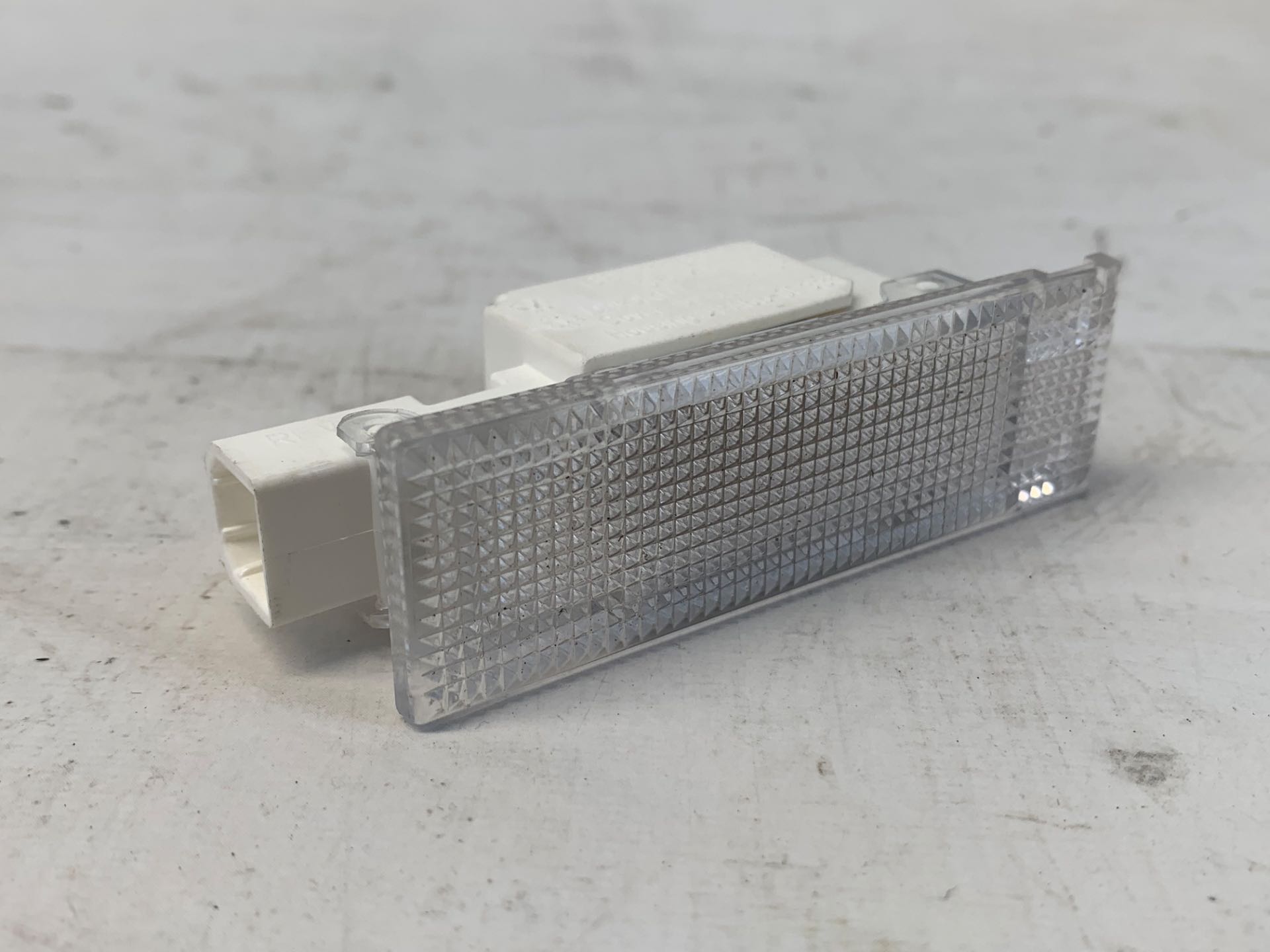 Luz Cortesia Porta Malas Jeep Compass 2016 2020