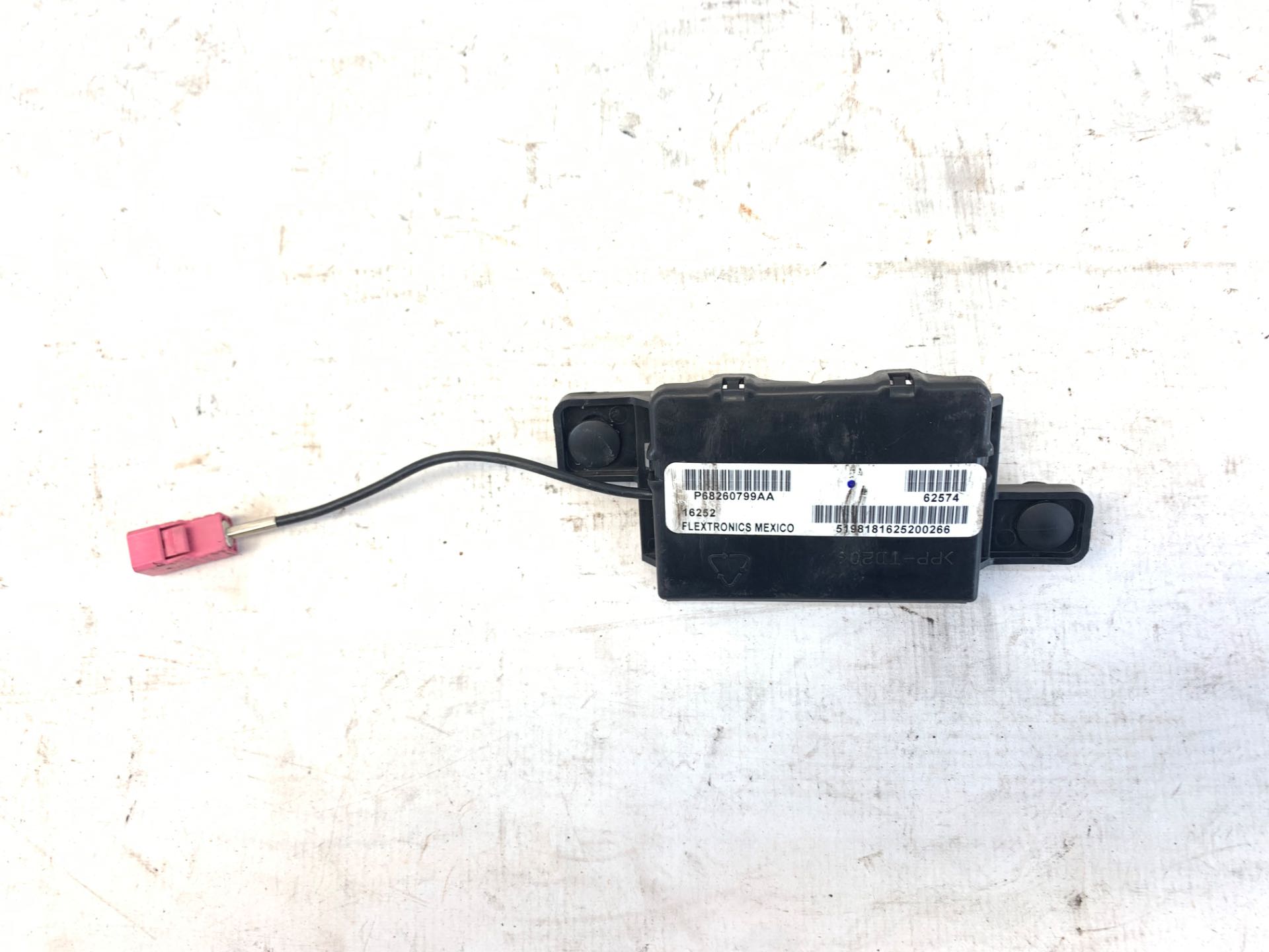 Modulo Antena Keyless Jeep Compass 2016 2020 p68260799aa