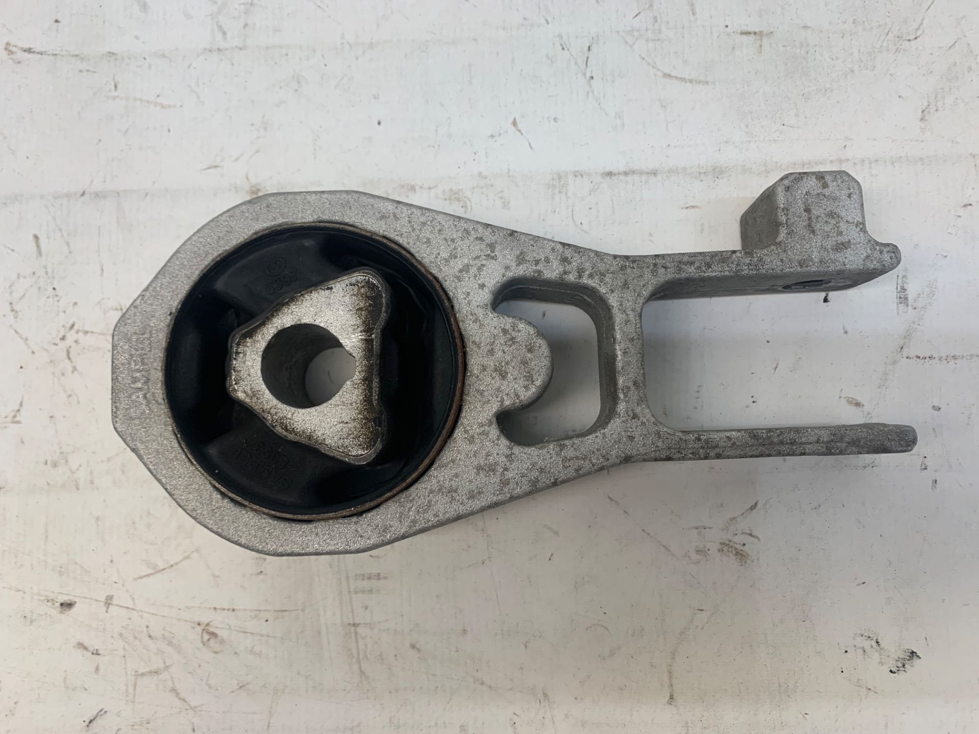 Coxim Inferior Cambio Jeep Compass 2.0 4x2 2016 2021