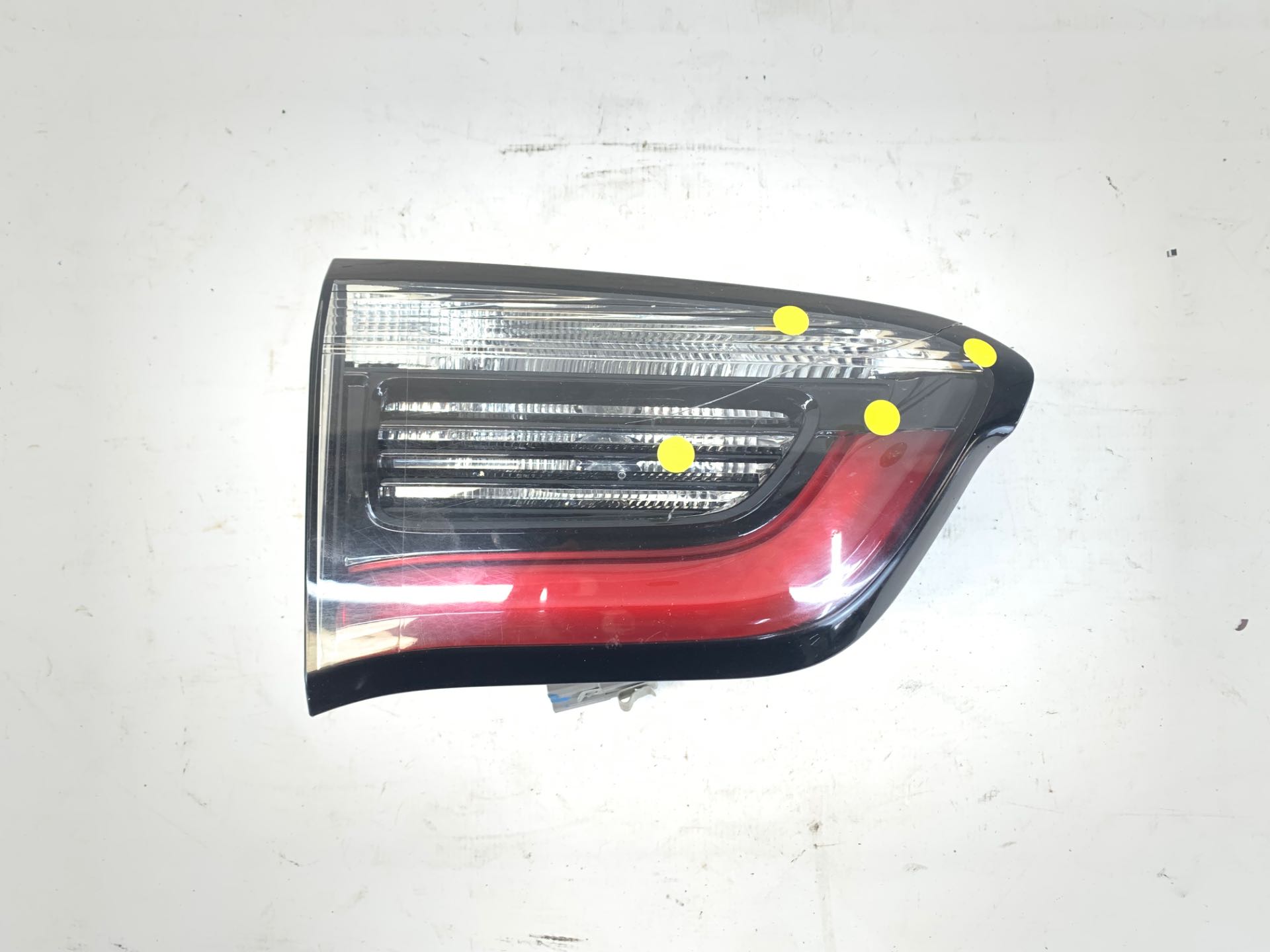 Lanterna Tampa Traseira Esquerda Jeep Compass 2016 2020 Det