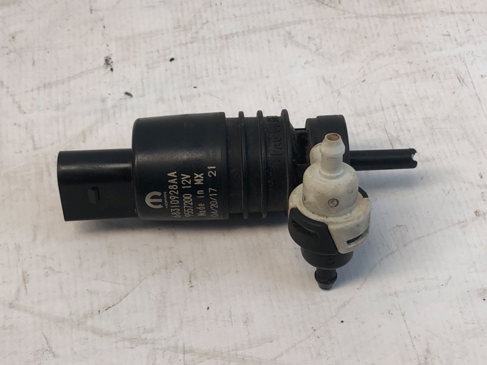 Bomba Esguicho Limpador Para Brisa Jeep Compass 2016 2020