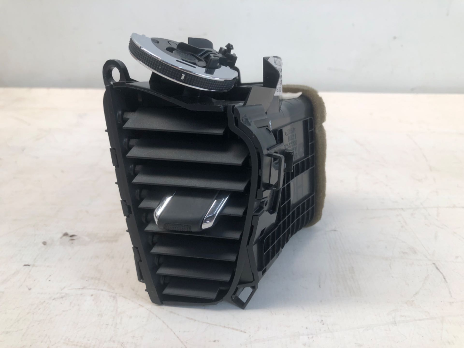 Difusor Central Esquerdo Capa Jeep Compass 2016 2020