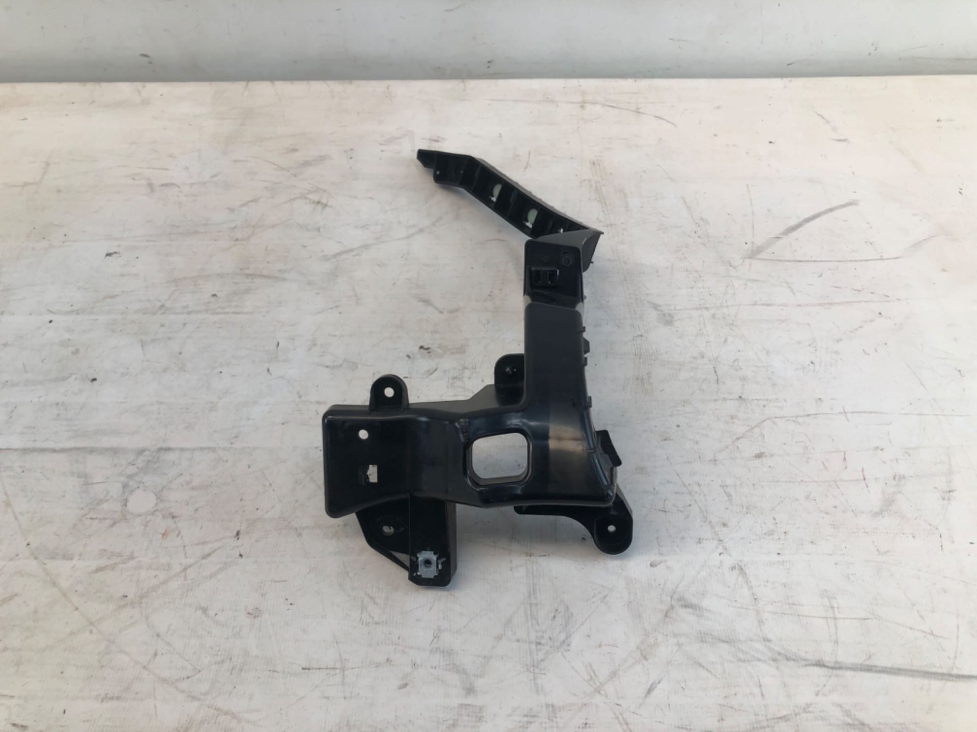 Guia Esquerdo Para Choque Traseiro Jeep Compass 2016 2021