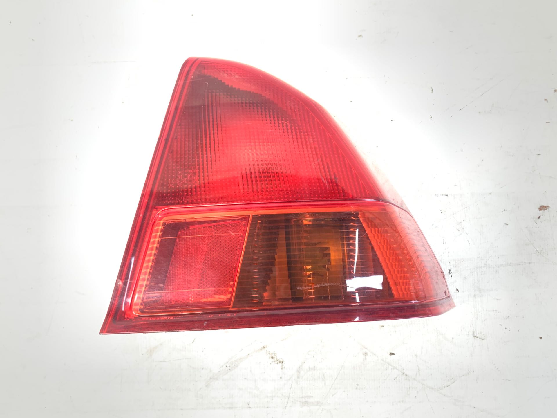 Lanterna Direita Carroceria Honda Civic 2001 2003 Detalhe
