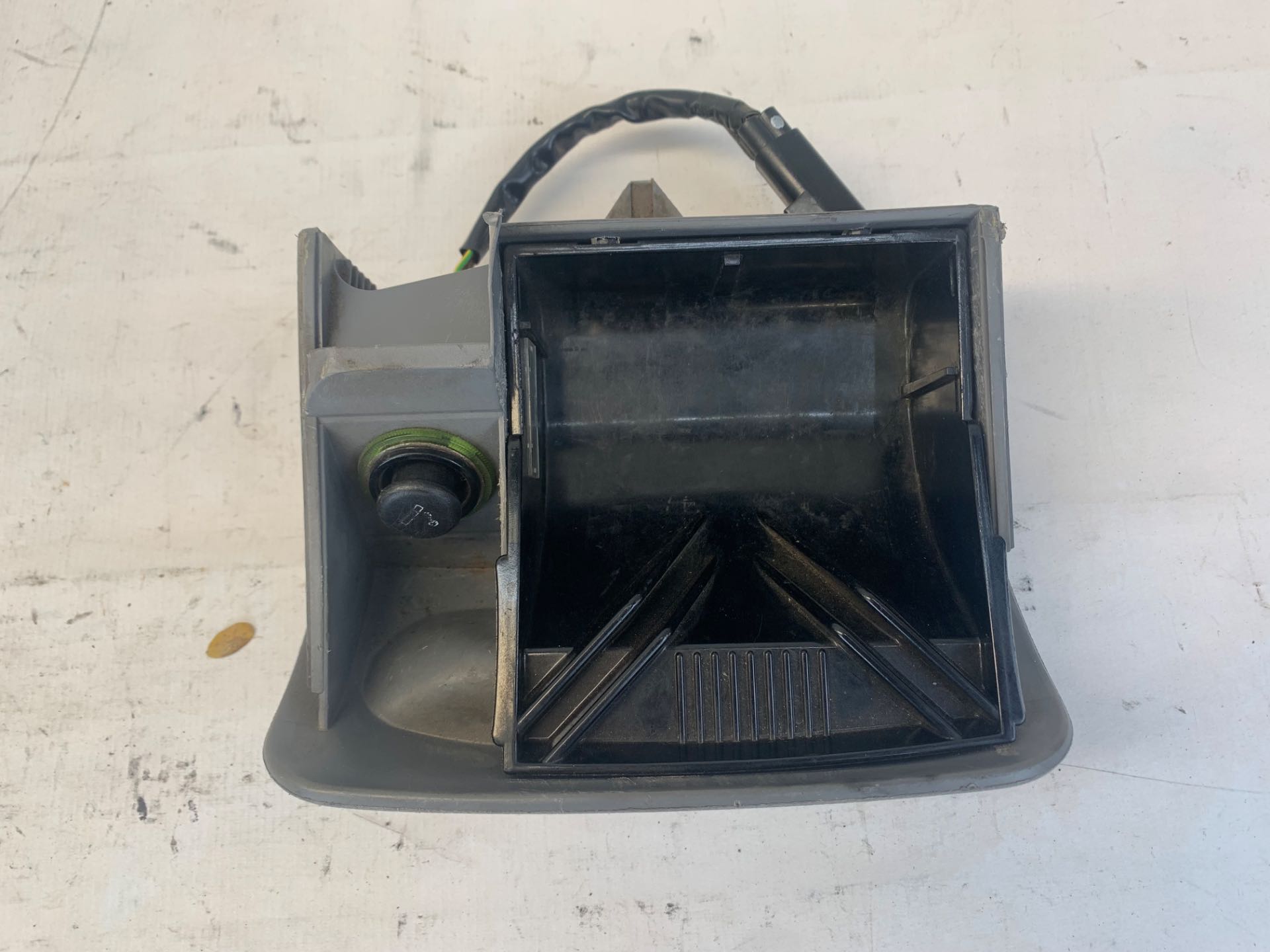 Cinzeiro Porta Treco Painel Escort 1997 2003 Det 95aba048a94
