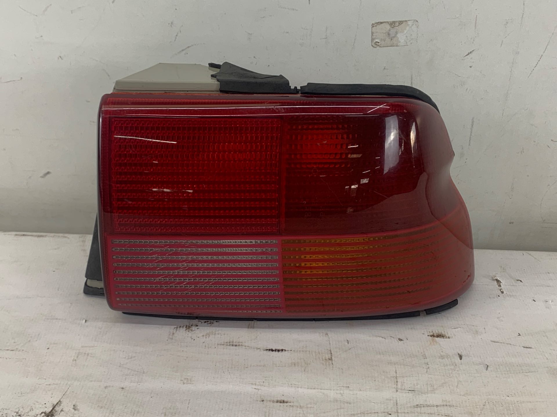 Lanterna Traseira Direita Ford Escort Hatch 1997 2003